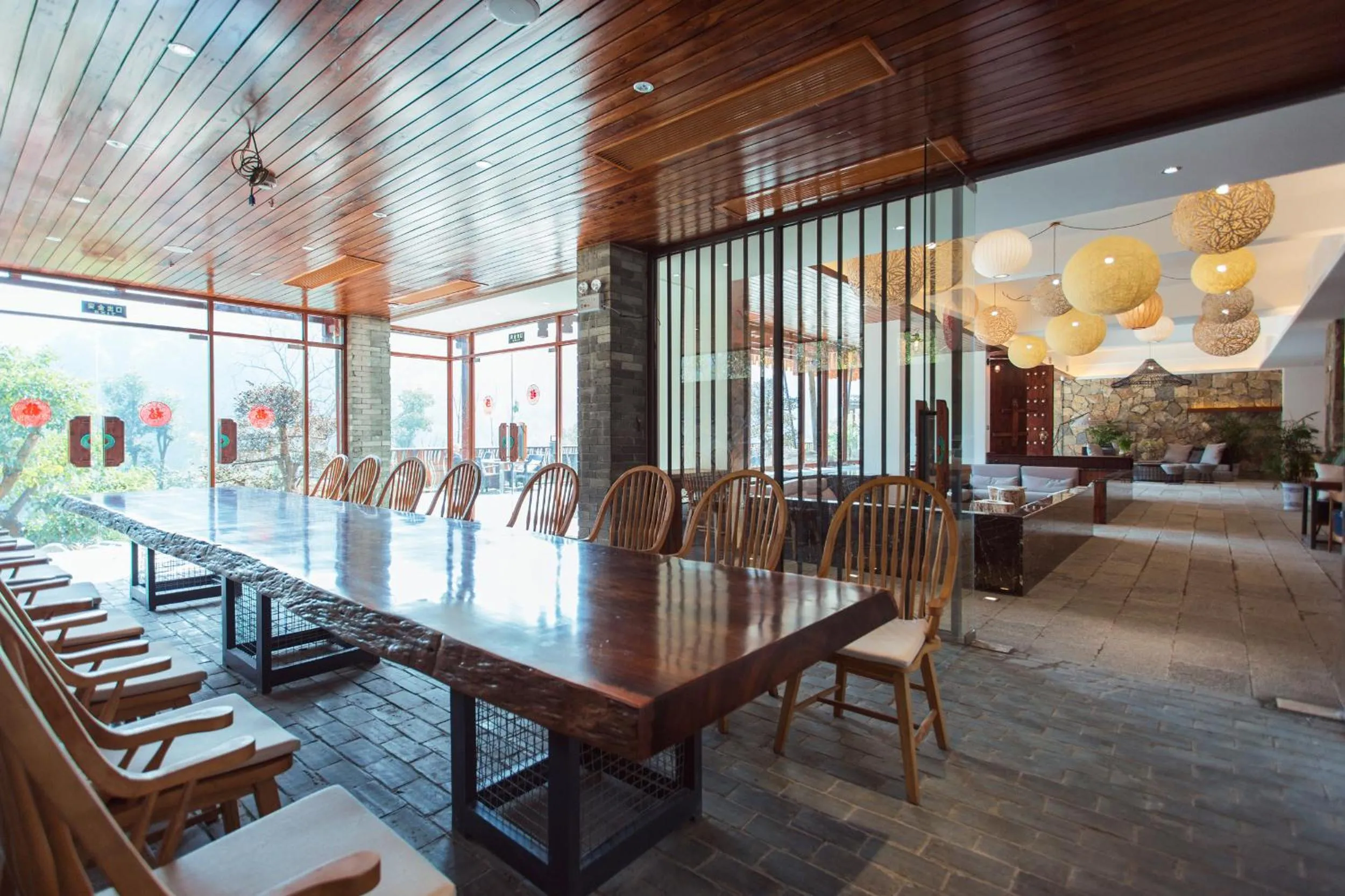 Restaurant/places to eat in Li River Resort