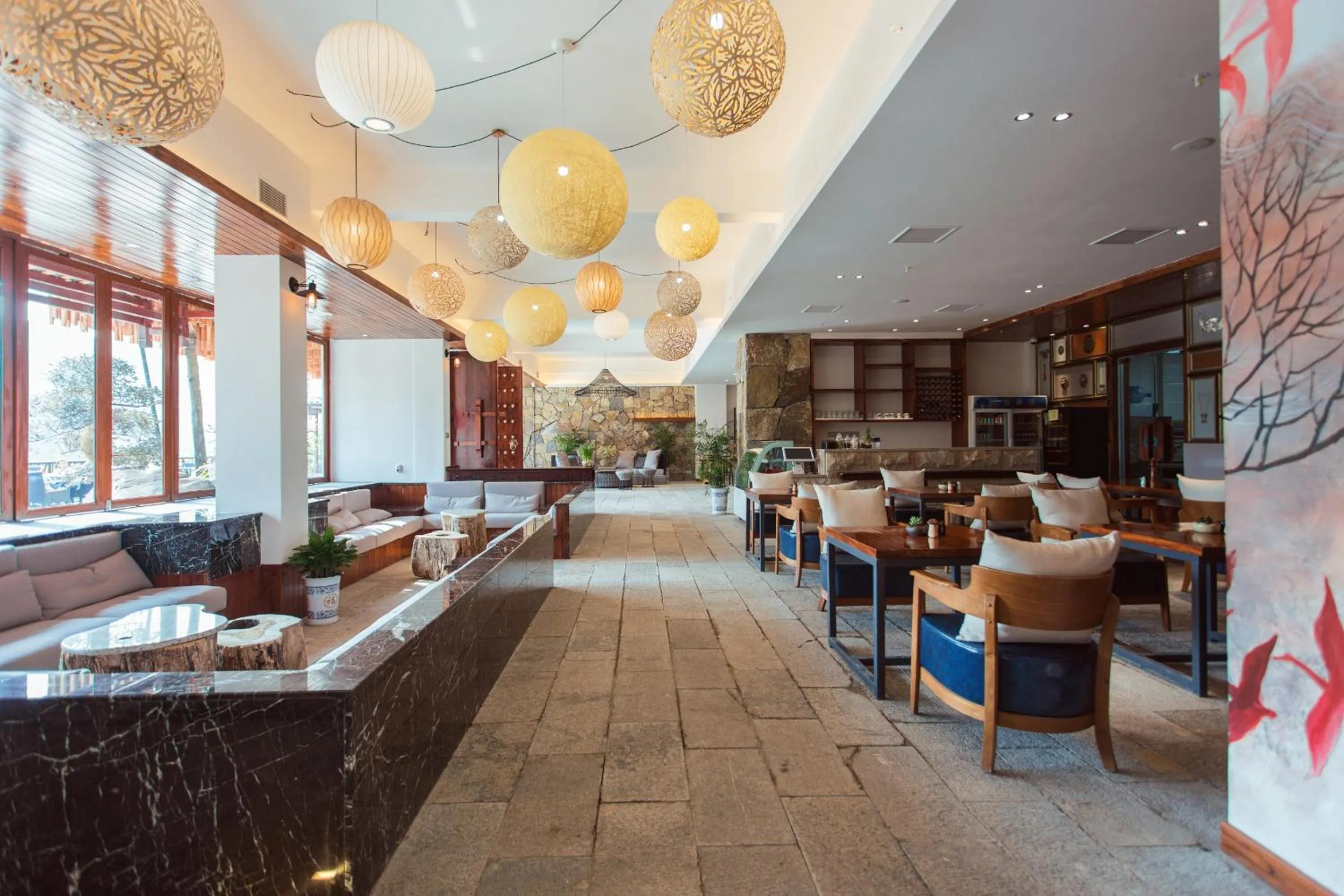 Restaurant/places to eat in Li River Resort