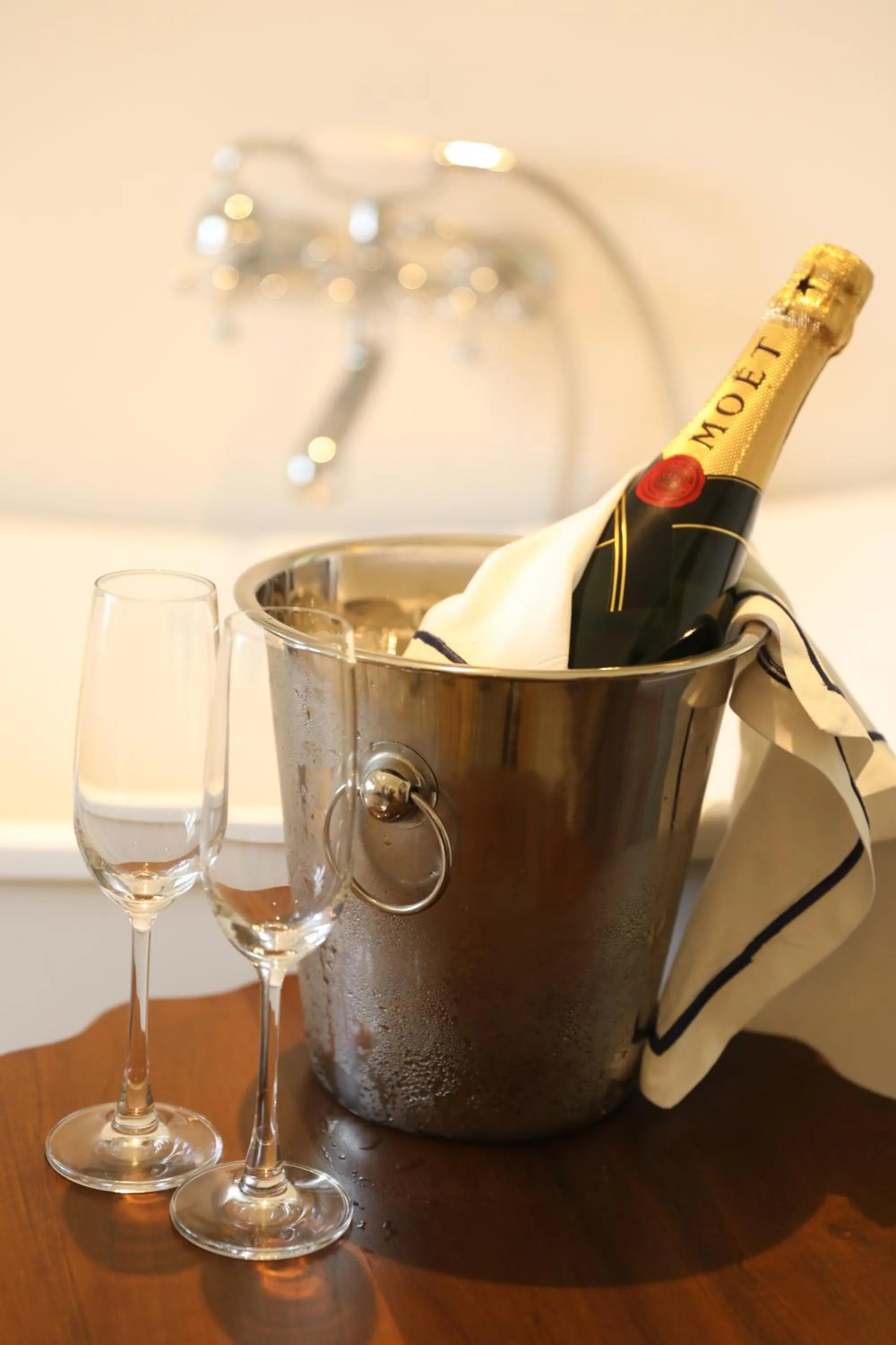 Food and drinks in W15 Hanthana Estate Kandy