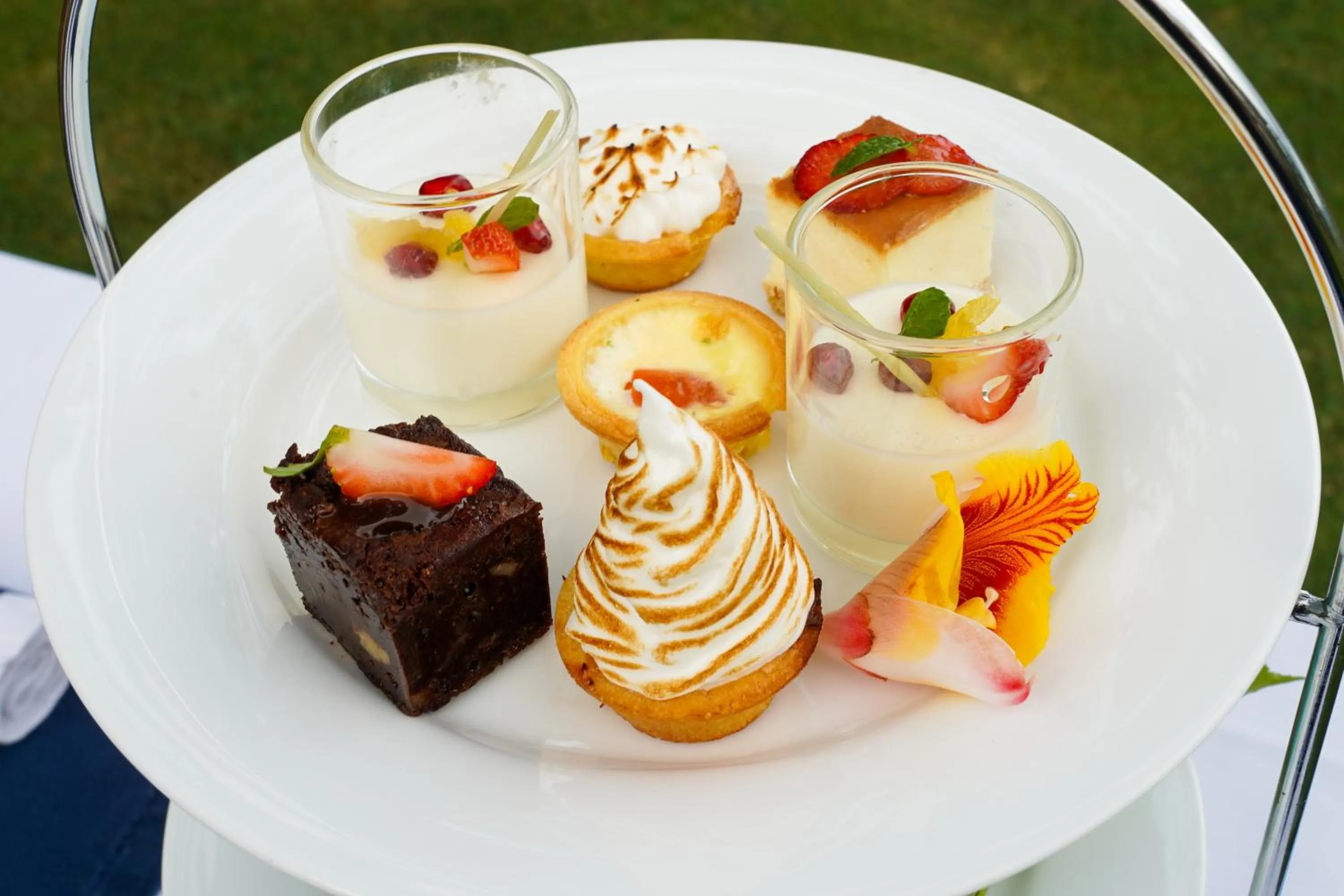 Food in W15 Hanthana Estate Kandy