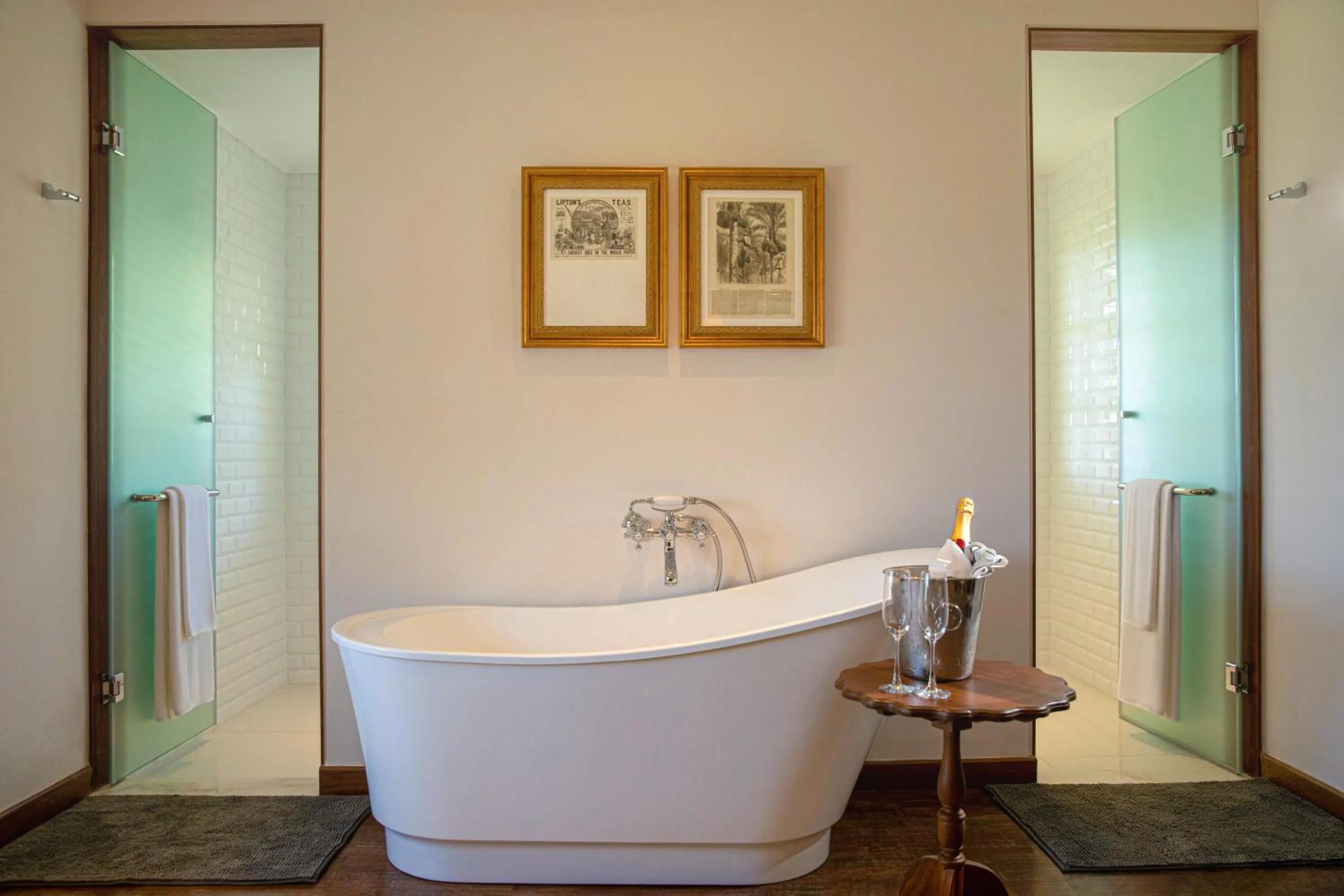 Shower in W15 Hanthana Estate Kandy