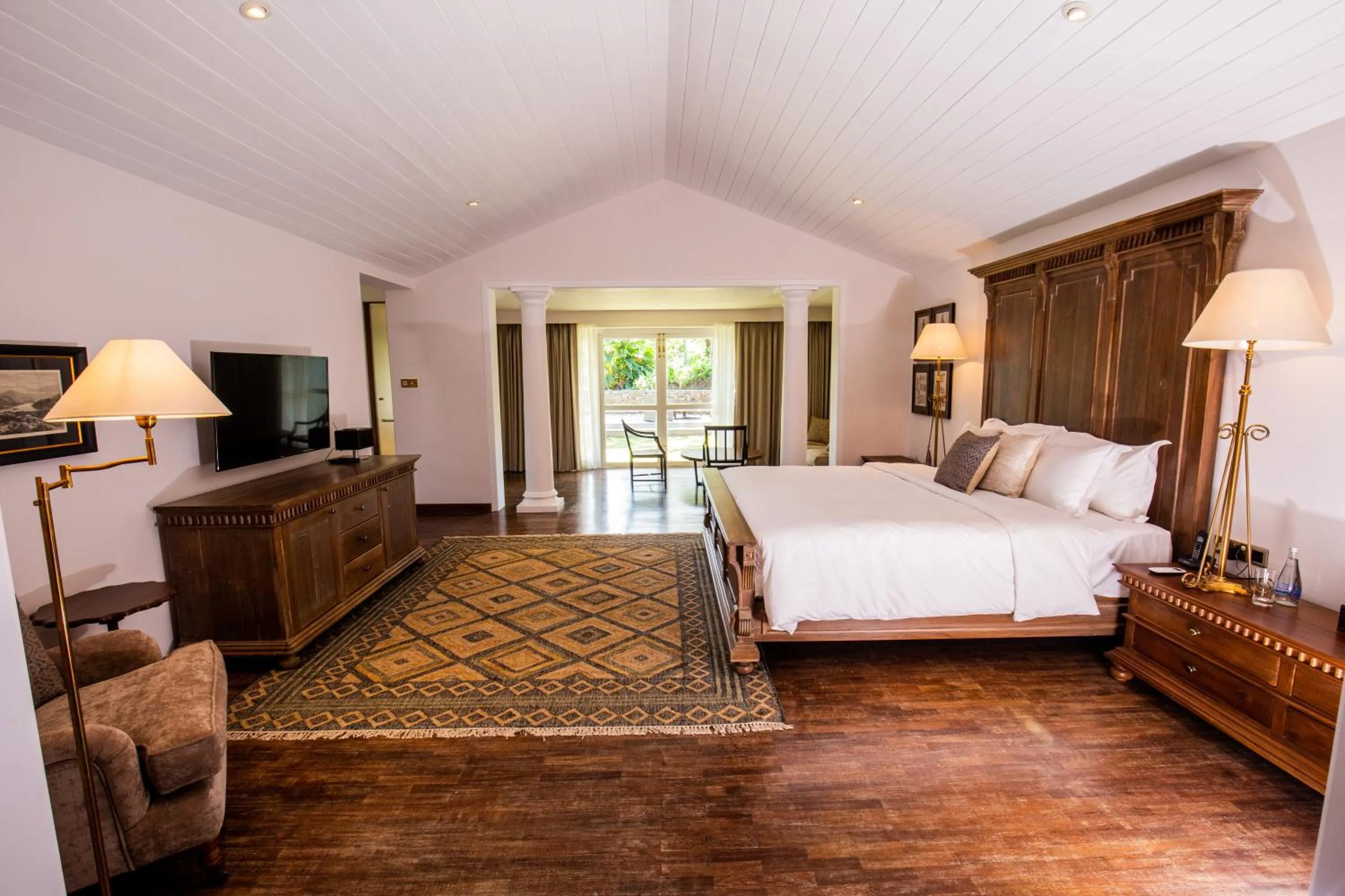 Bed in W15 Hanthana Estate Kandy