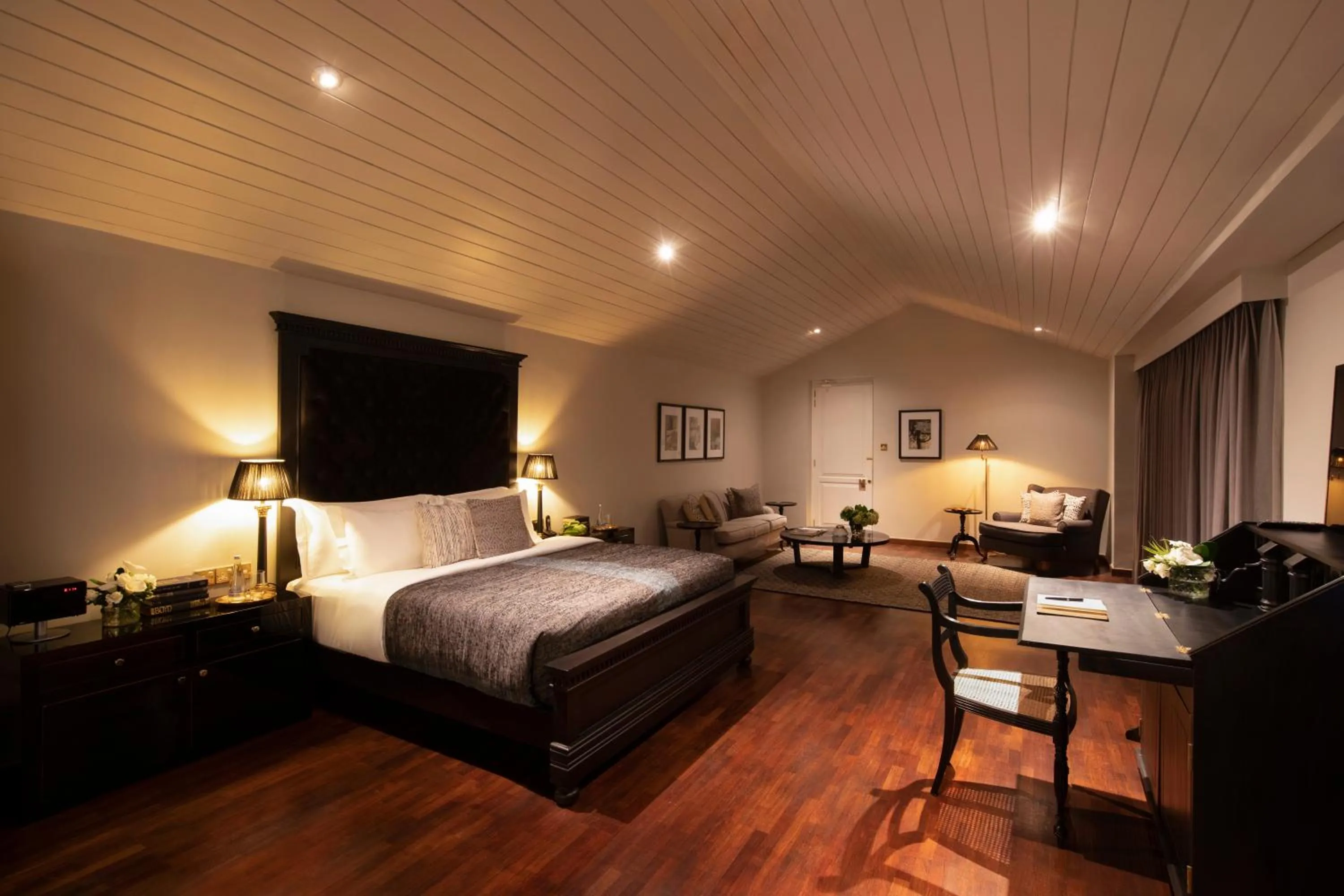 Photo of the whole room, Bed in W15 Hanthana Estate Kandy