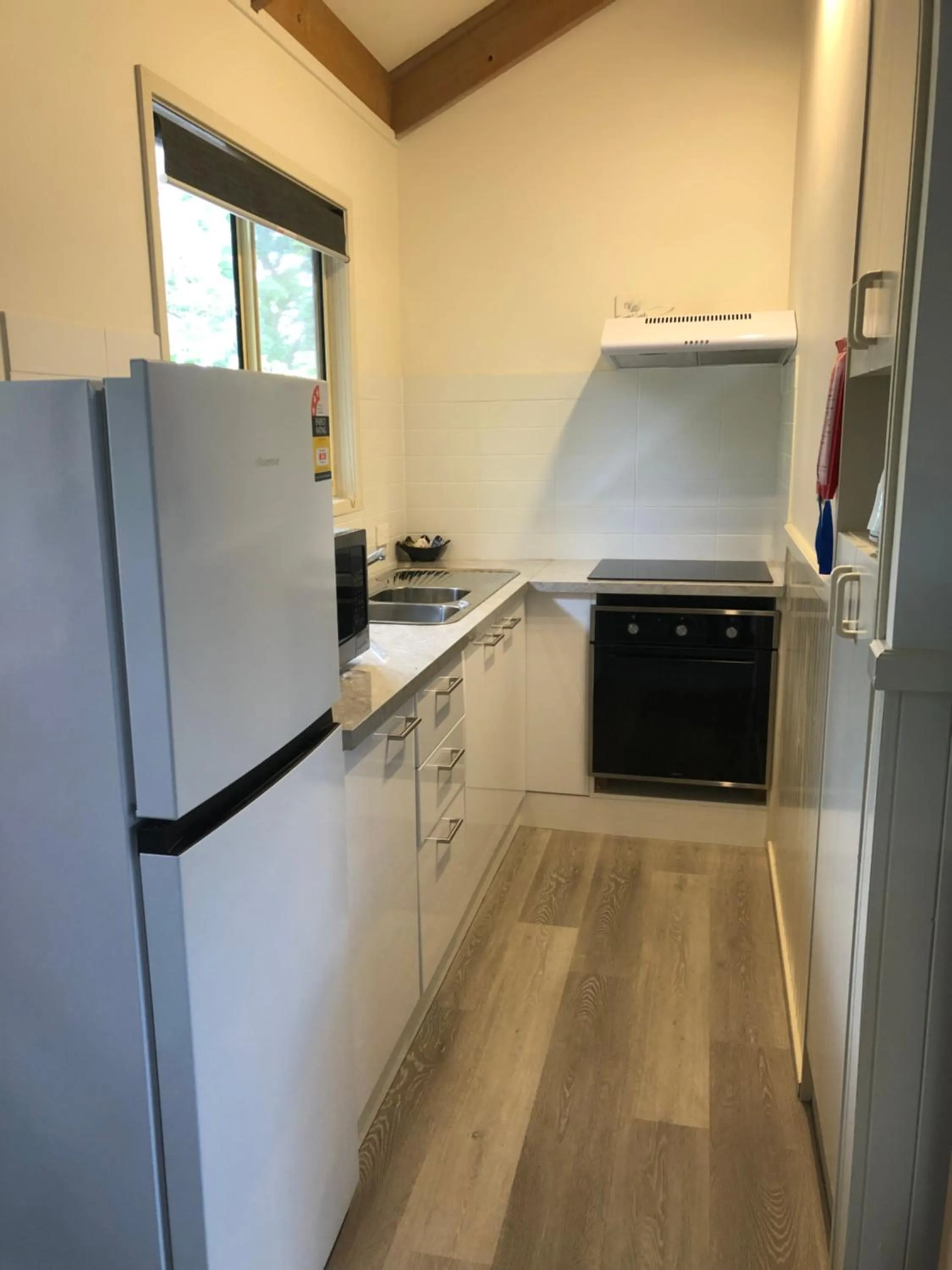 Kitchen or kitchenette in Armidale Tourist Park