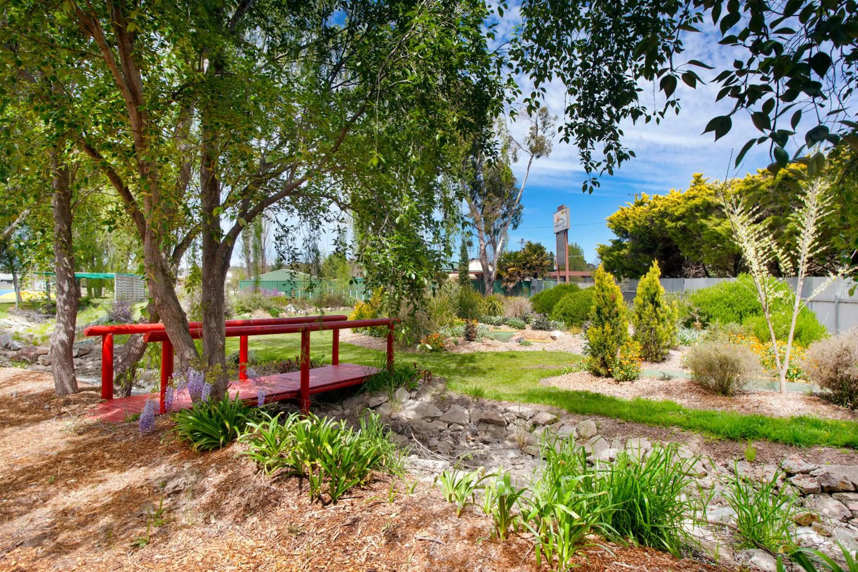 Garden in Armidale Tourist Park