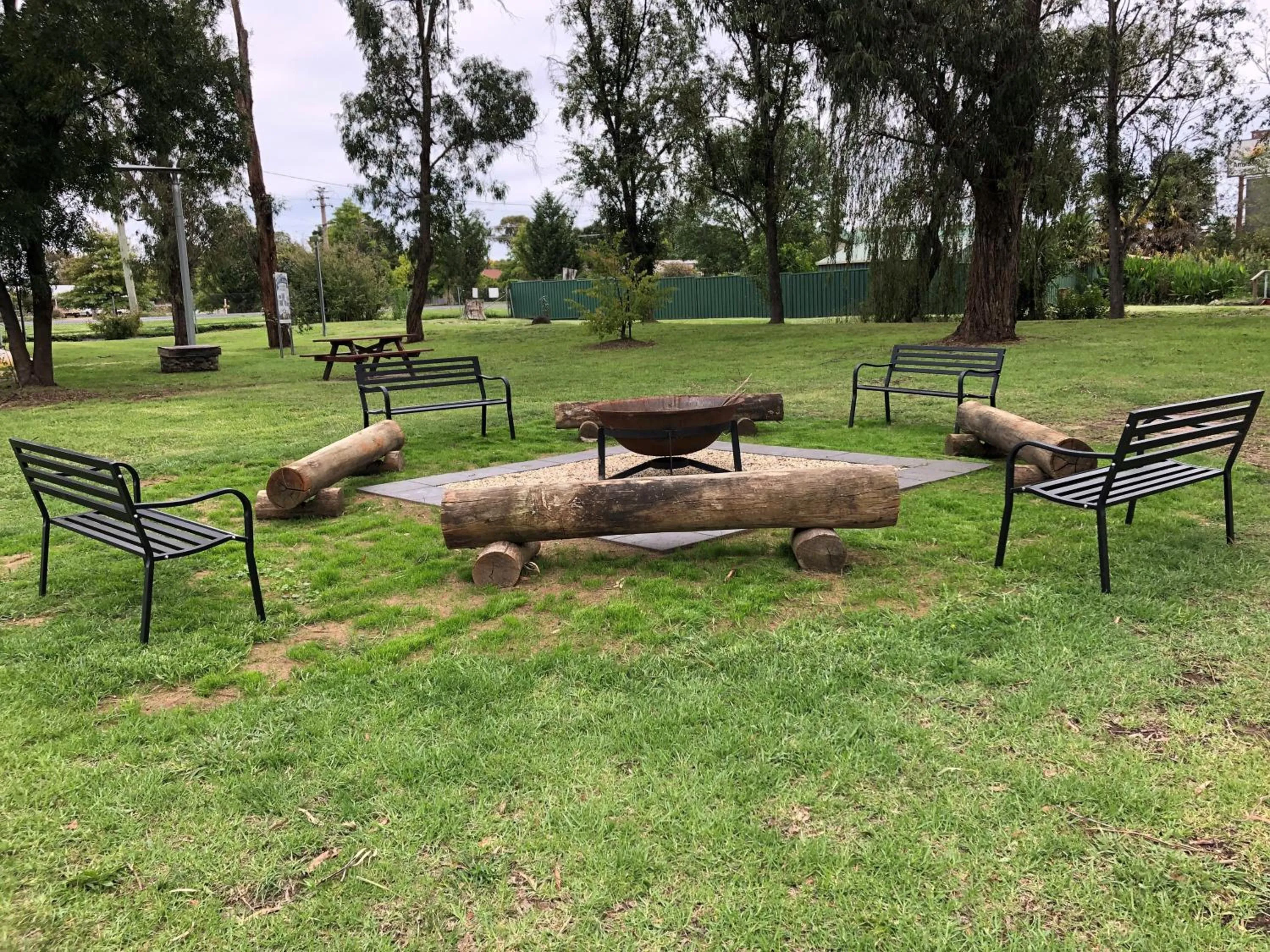 Garden in Armidale Tourist Park
