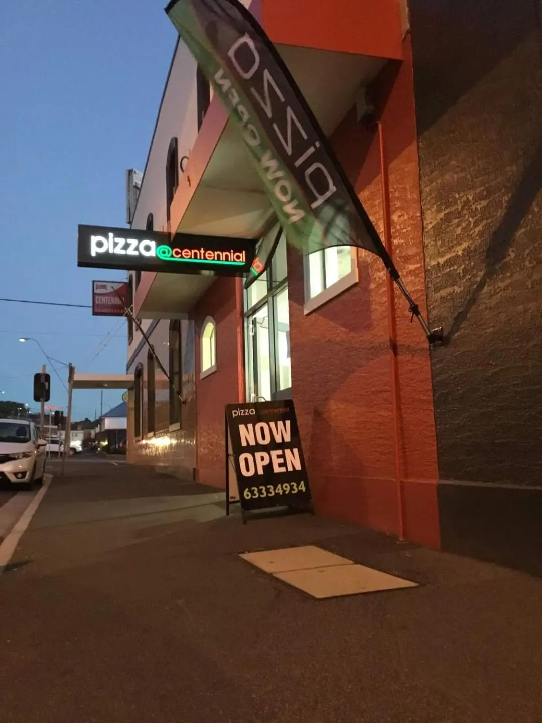 Restaurant/places to eat in Centennial Inn on Bathurst