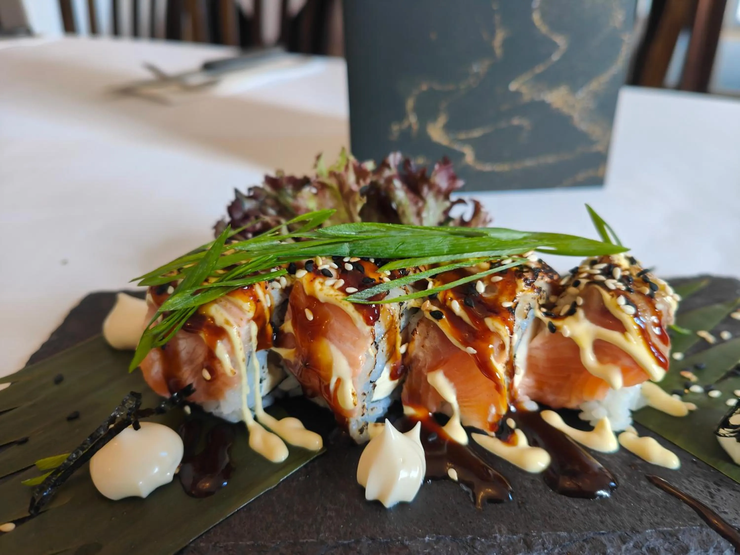 Restaurant/places to eat in Centennial Inn on Bathurst