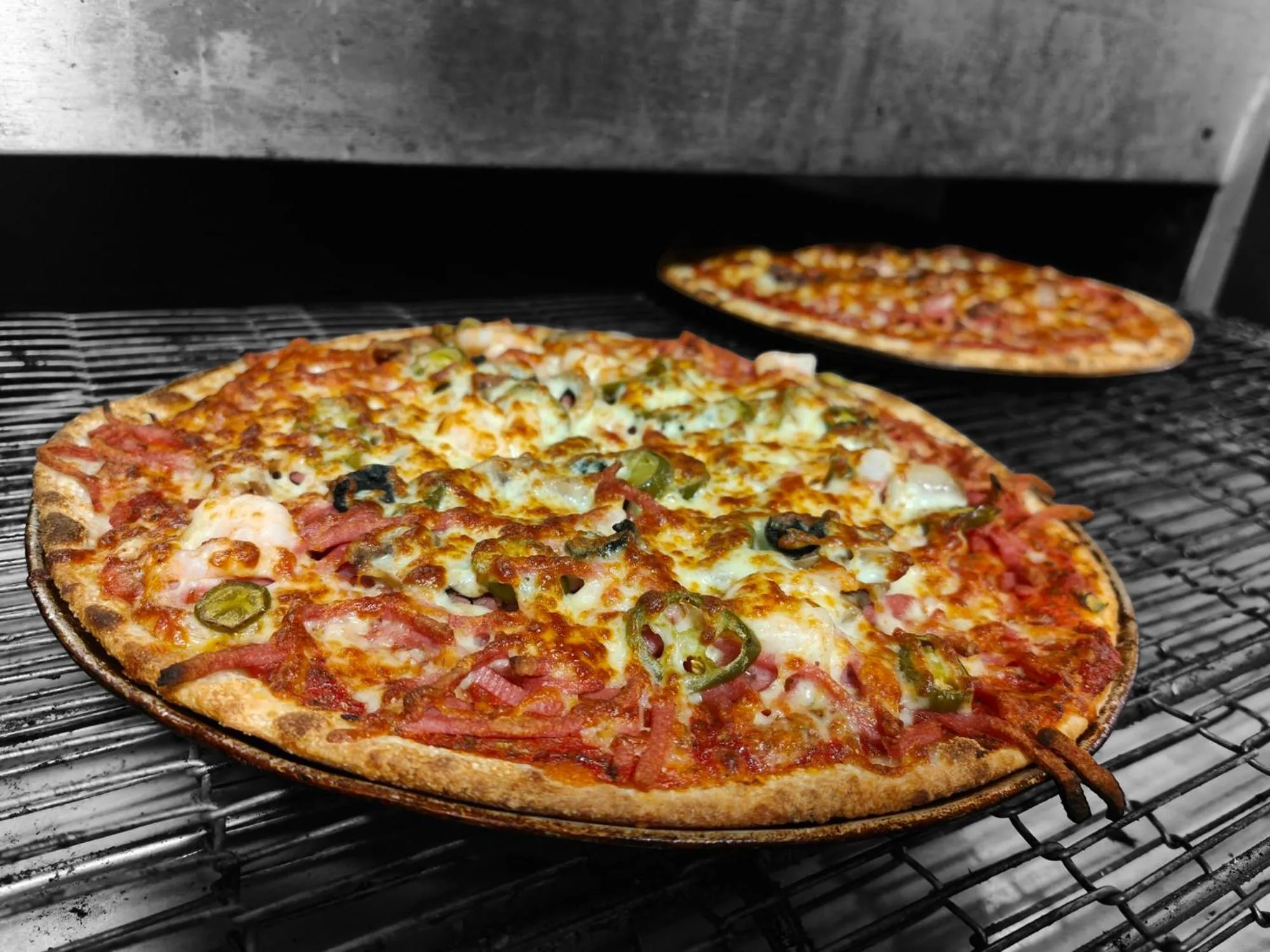 Restaurant/places to eat in Centennial Inn on Bathurst