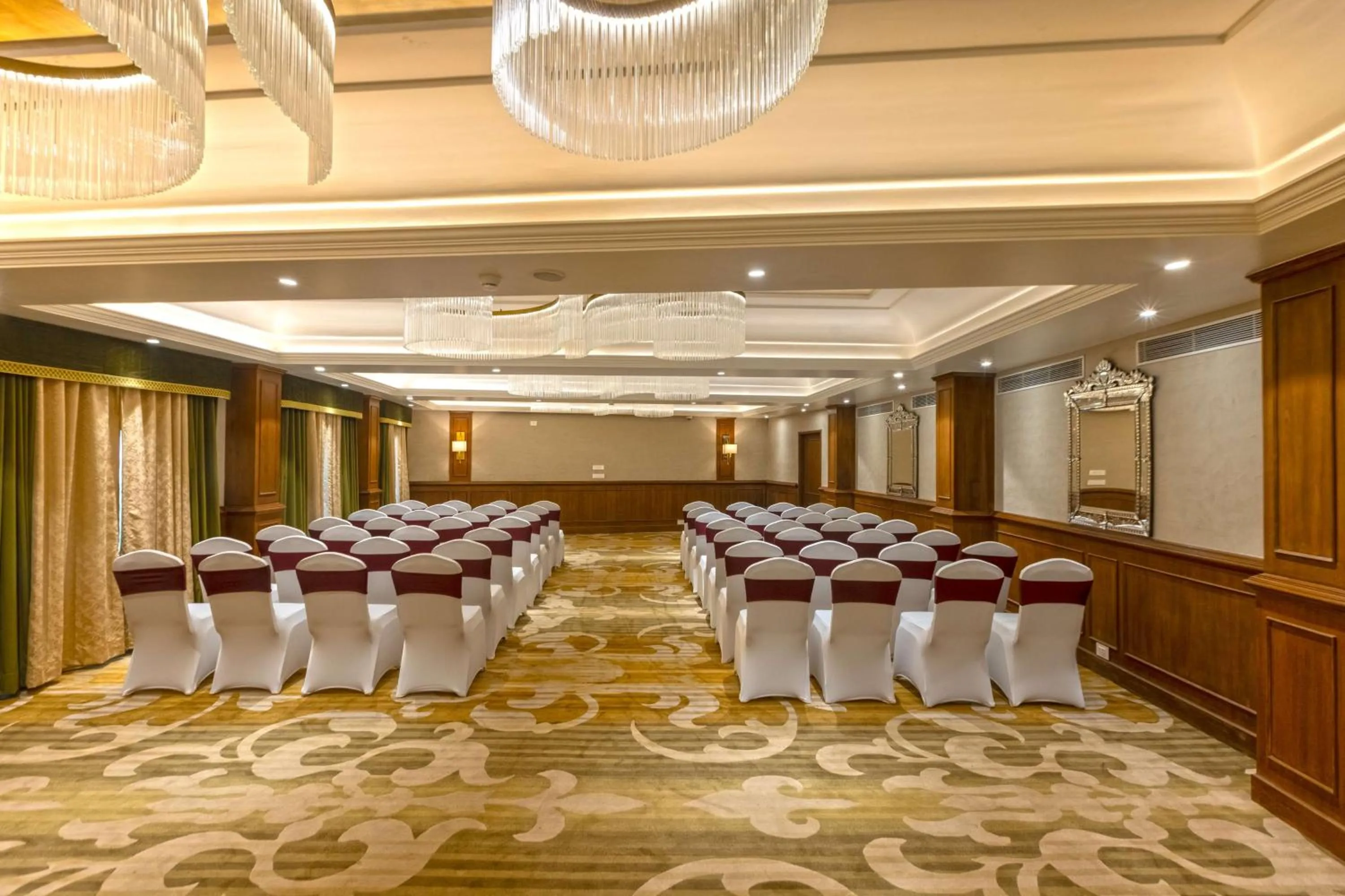 Meeting/conference room in Namah Nainital, a member of Radisson Individuals Retreats