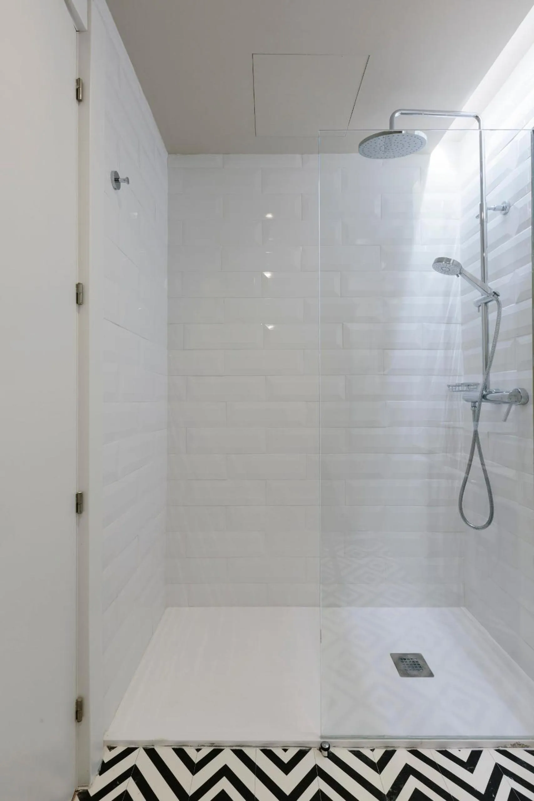 Shower in Bordoy Alcudia Bay - Adults Only