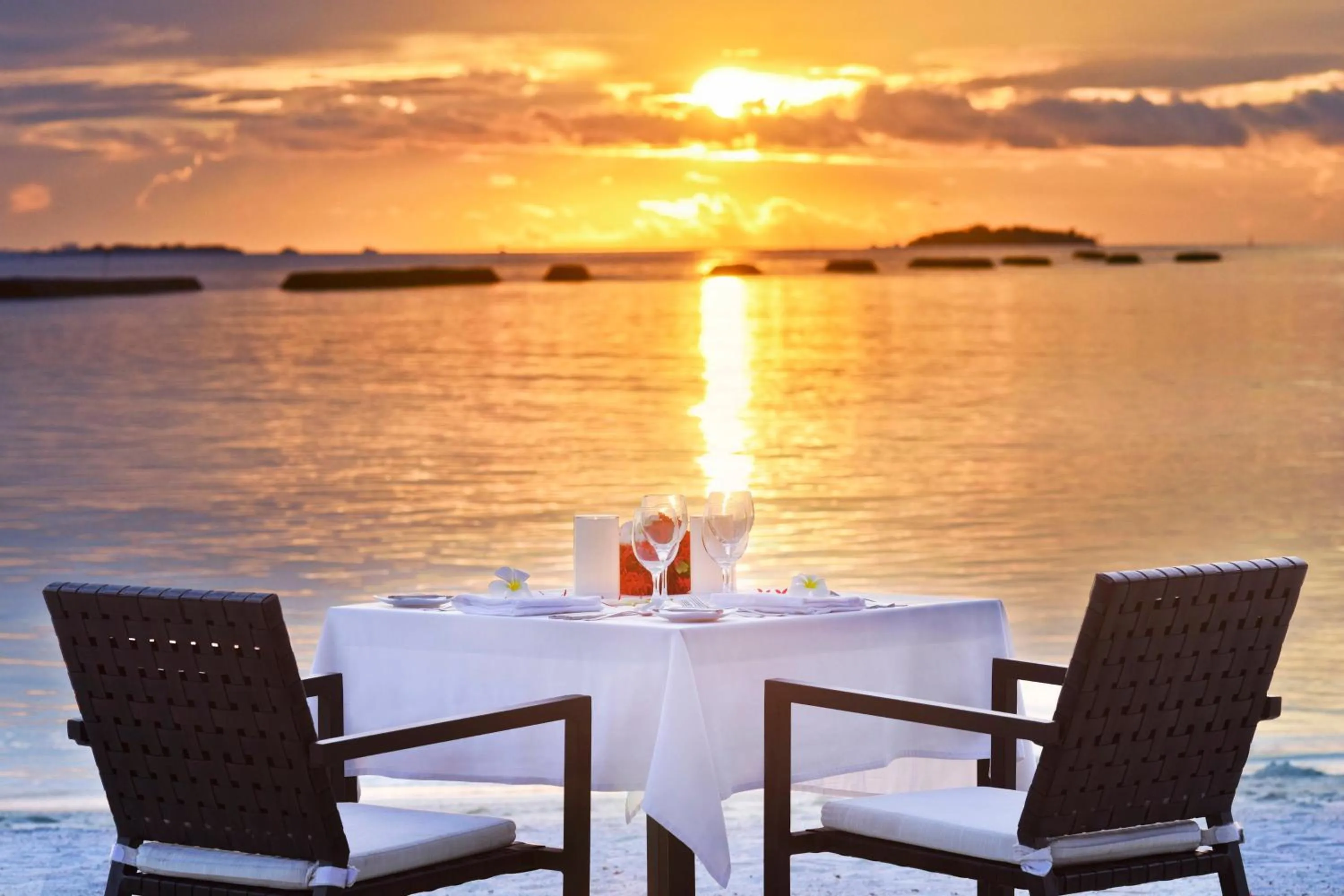 Restaurant/places to eat in Sheraton Maldives Full Moon Resort & Spa