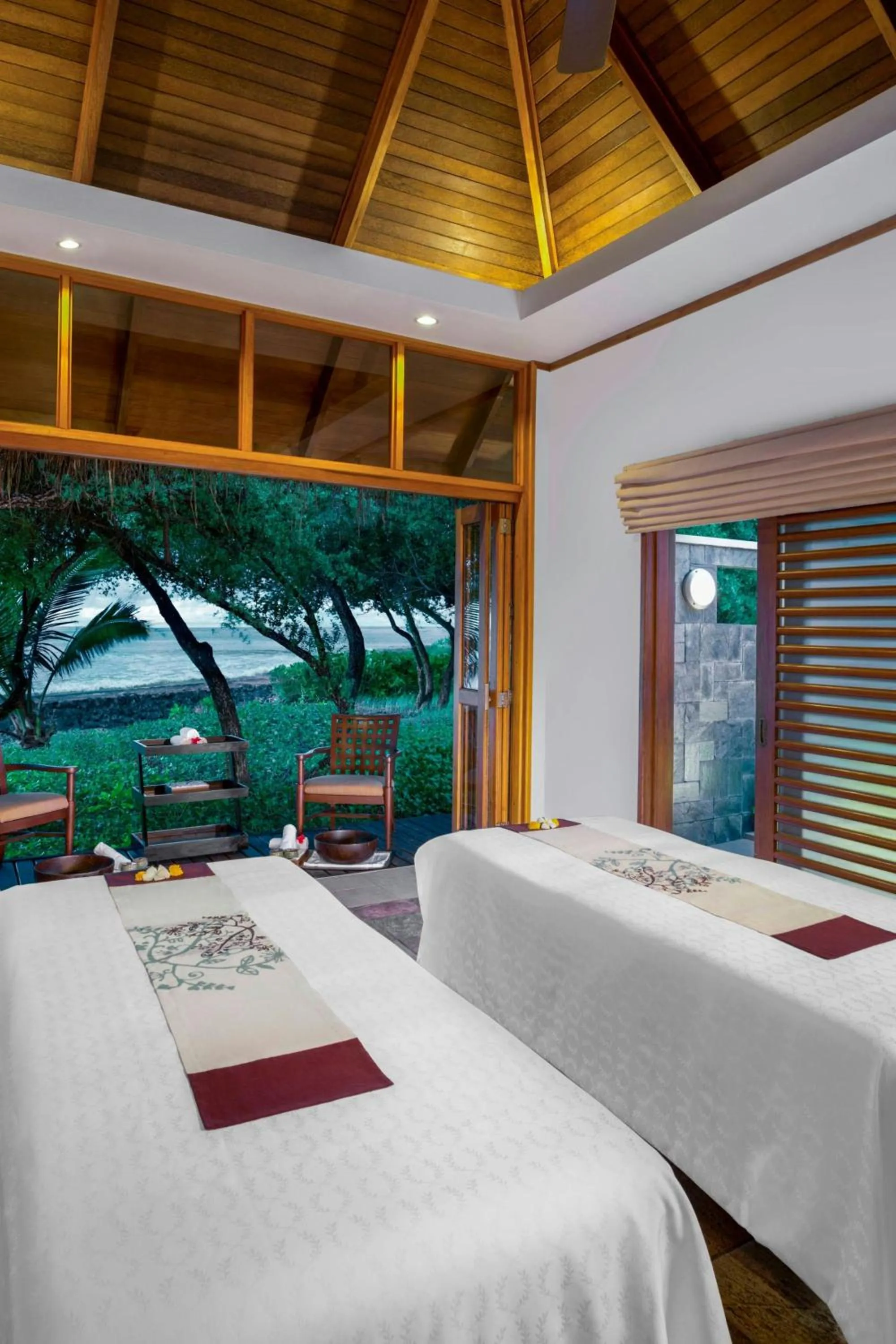 Spa and wellness centre/facilities, Bed in Sheraton Maldives Full Moon Resort & Spa