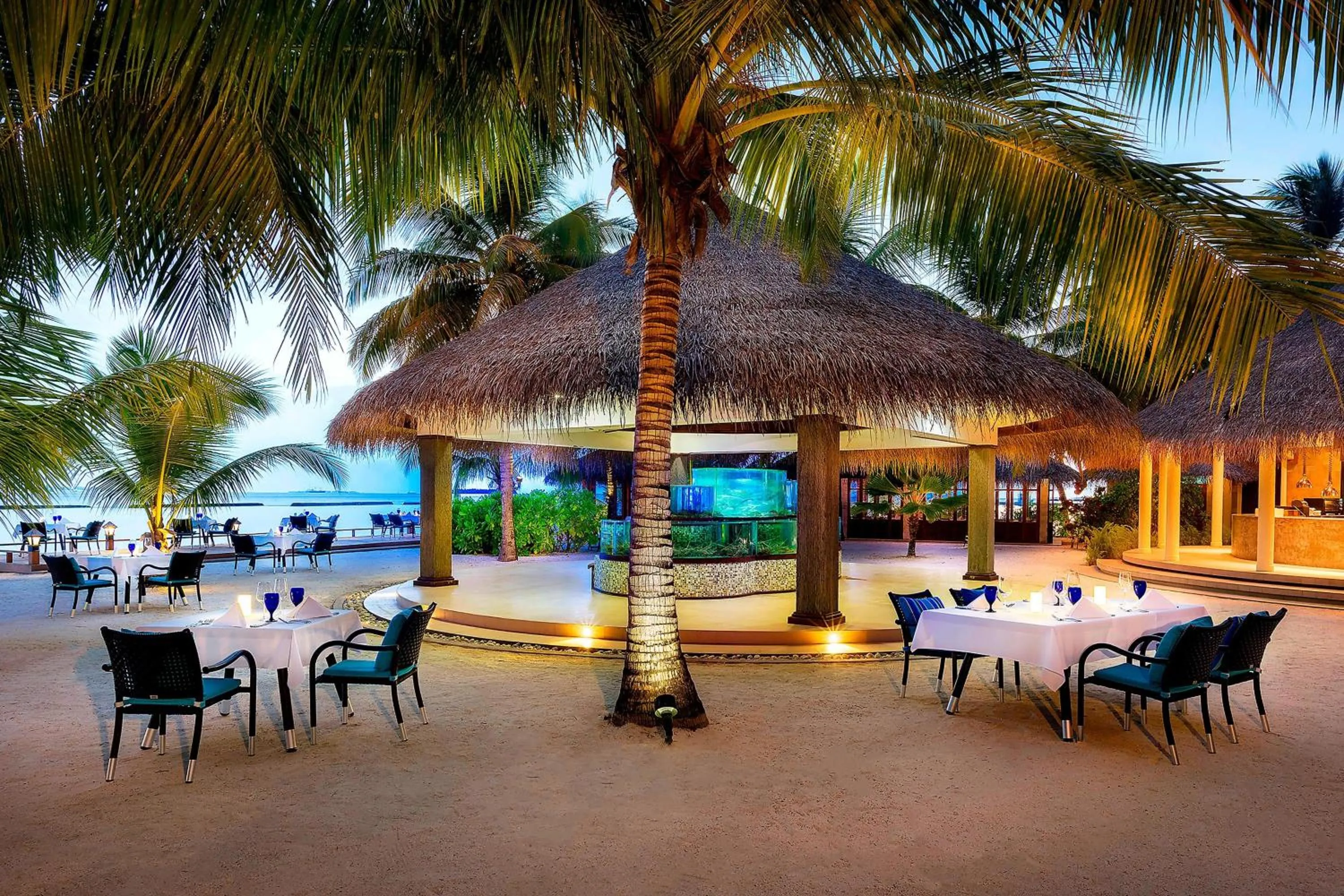 Restaurant/places to eat in Sheraton Maldives Full Moon Resort & Spa