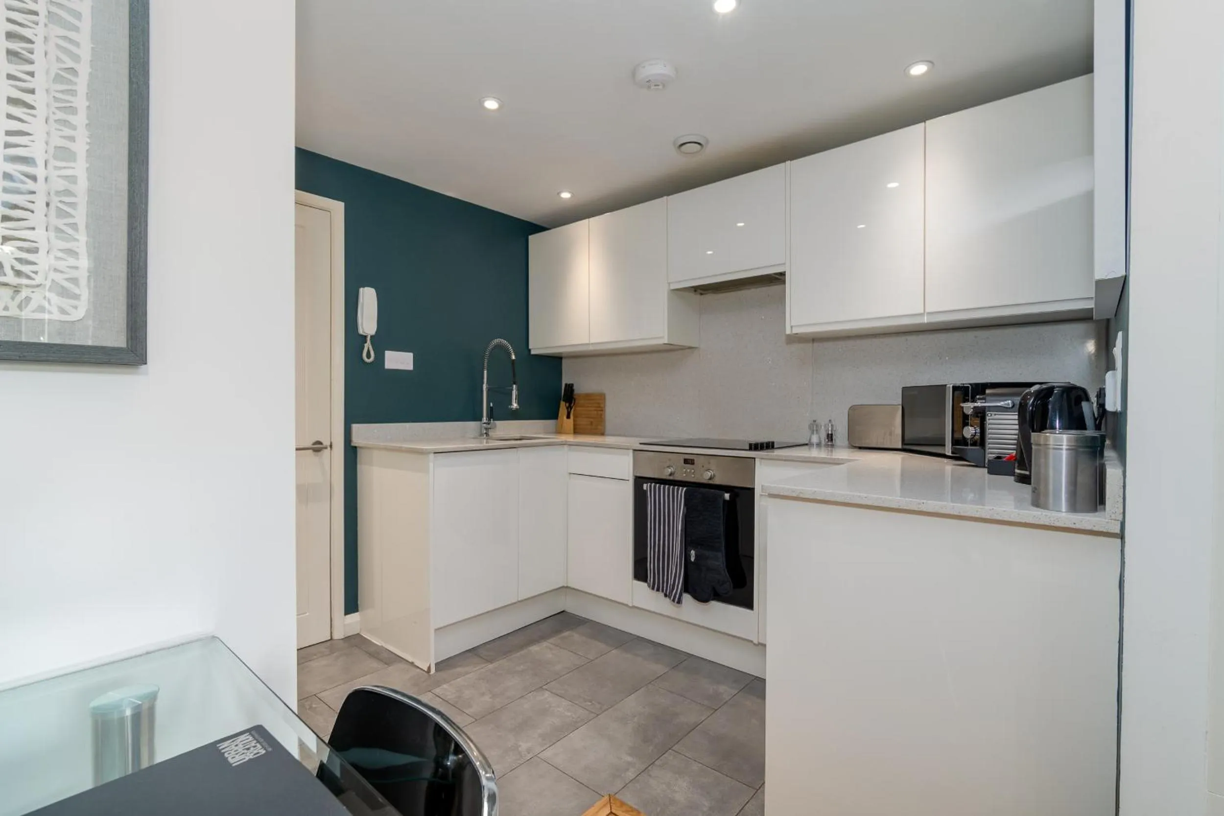 Coffee/tea facilities in Alison Court - Urban Apartments