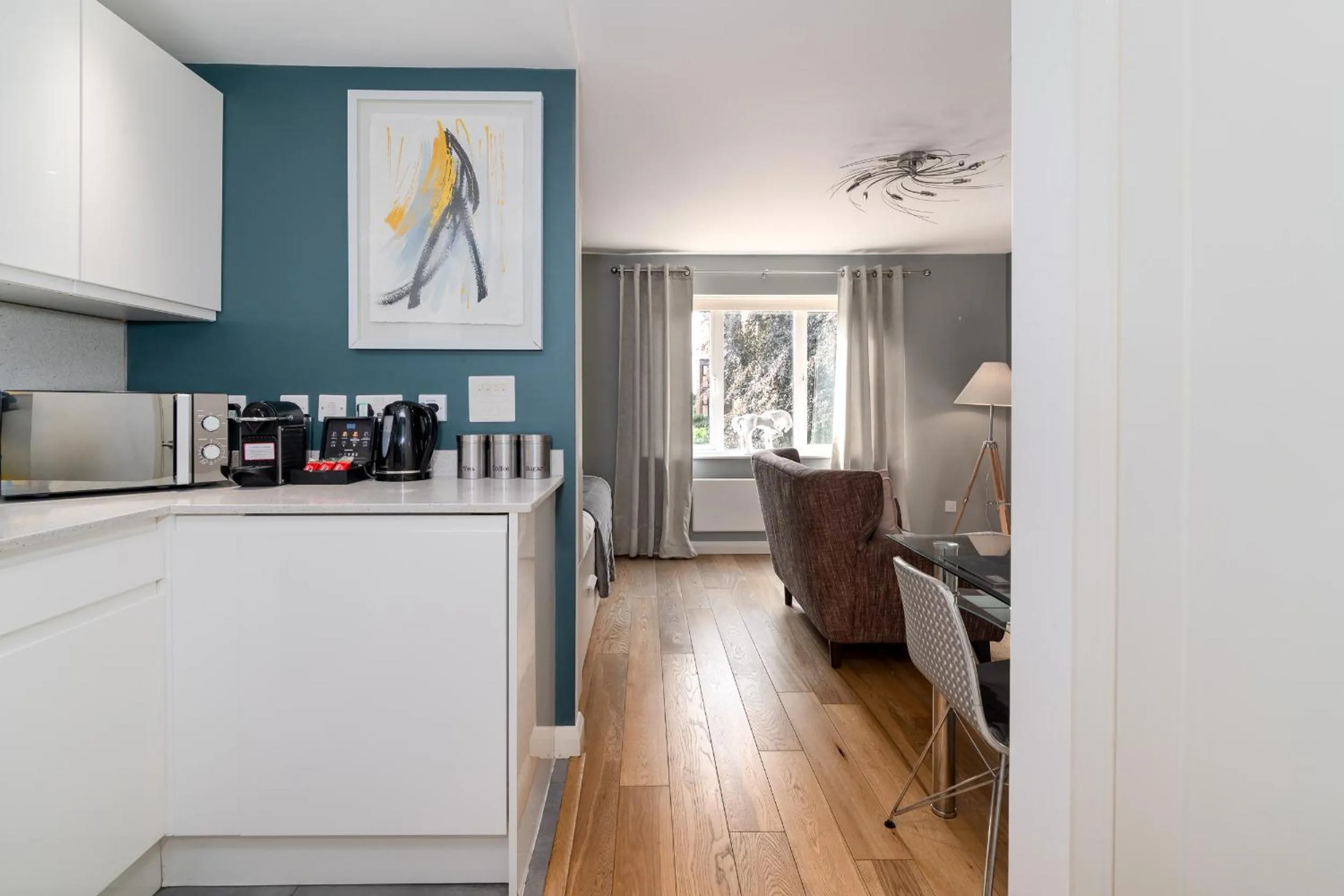 Kitchen or kitchenette in Alison Court - Urban Apartments