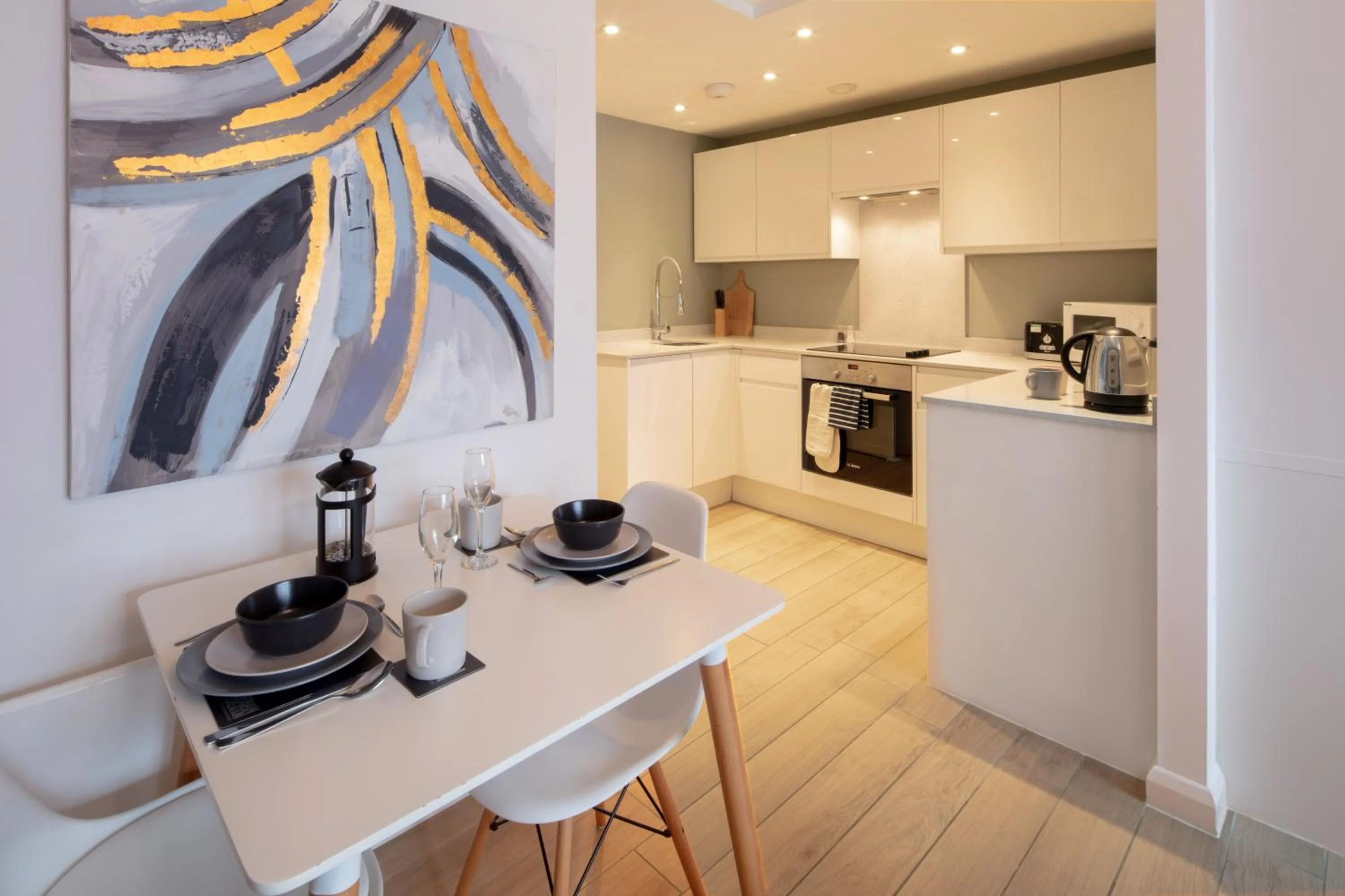 Kitchen or kitchenette in Alison Court - Urban Apartments