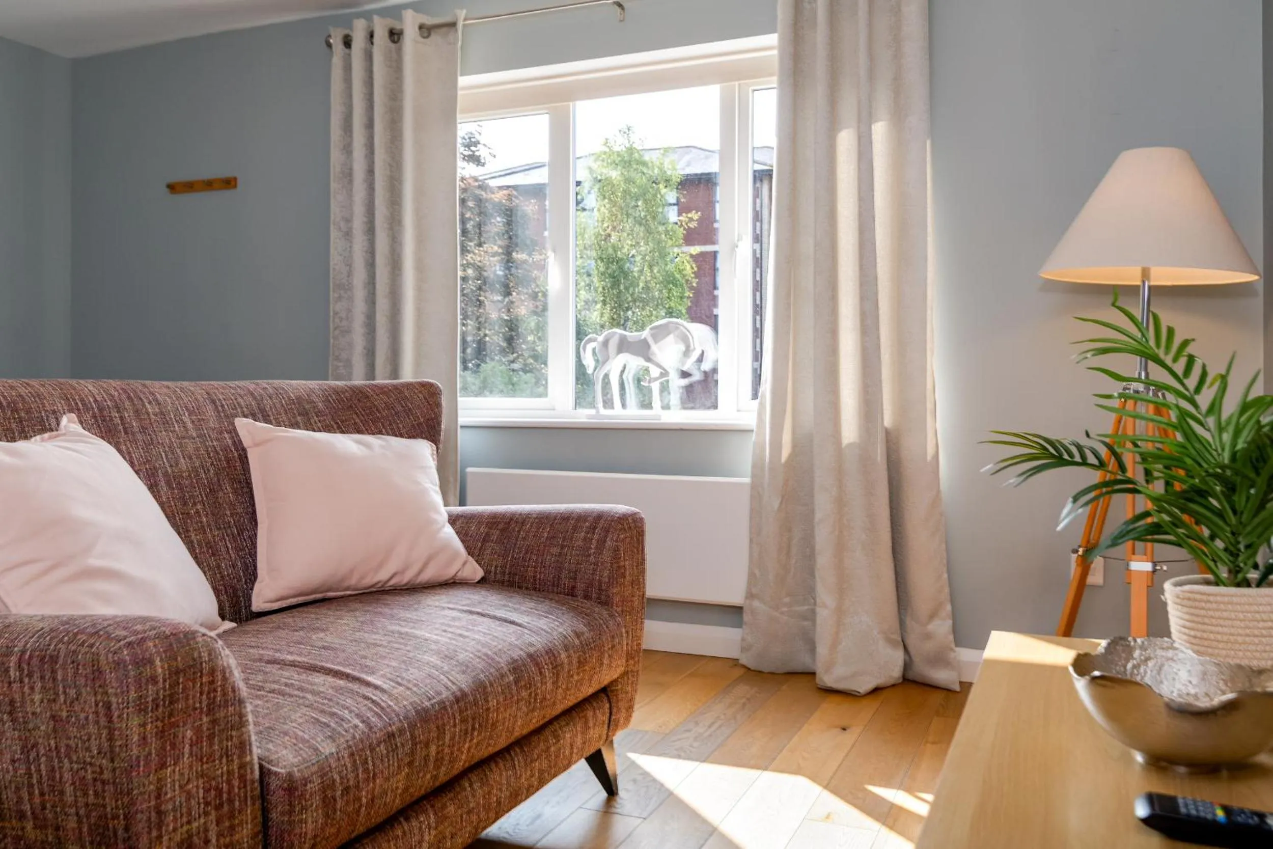 Living room in Alison Court - Urban Apartments