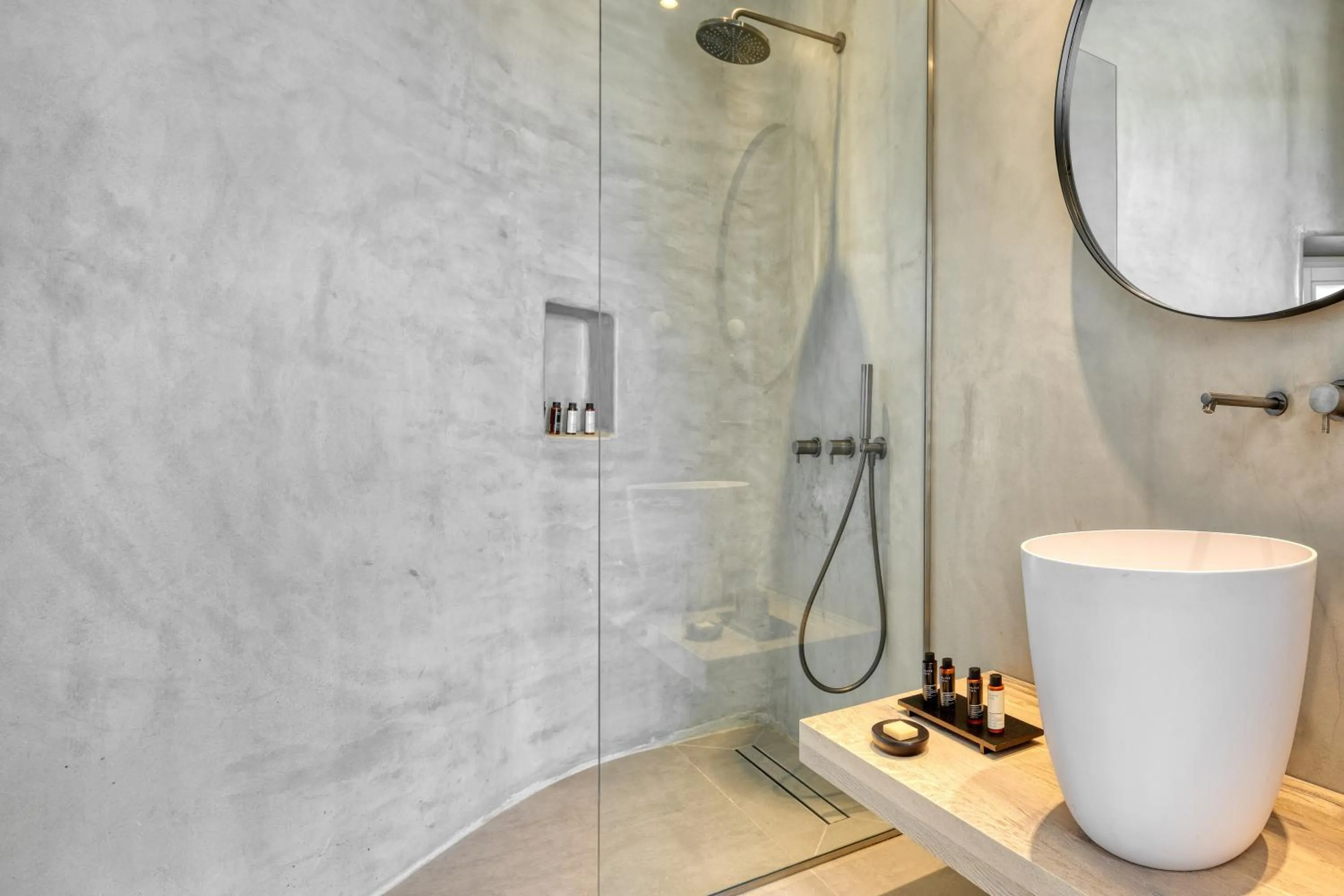 Bathroom in Elia Mykonos Resort