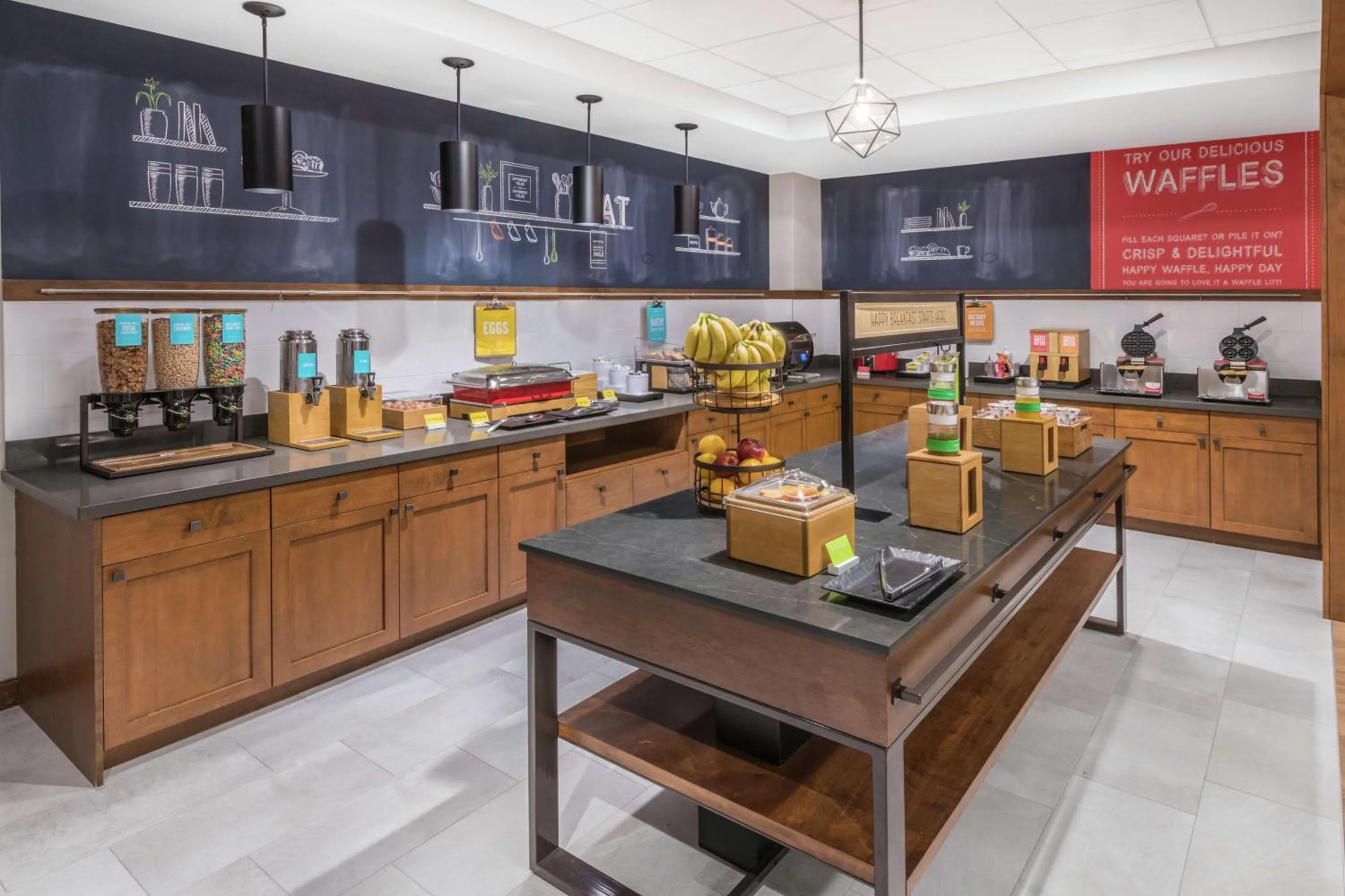 Breakfast in Hampton Inn & Suites Fort Wayne Downtown