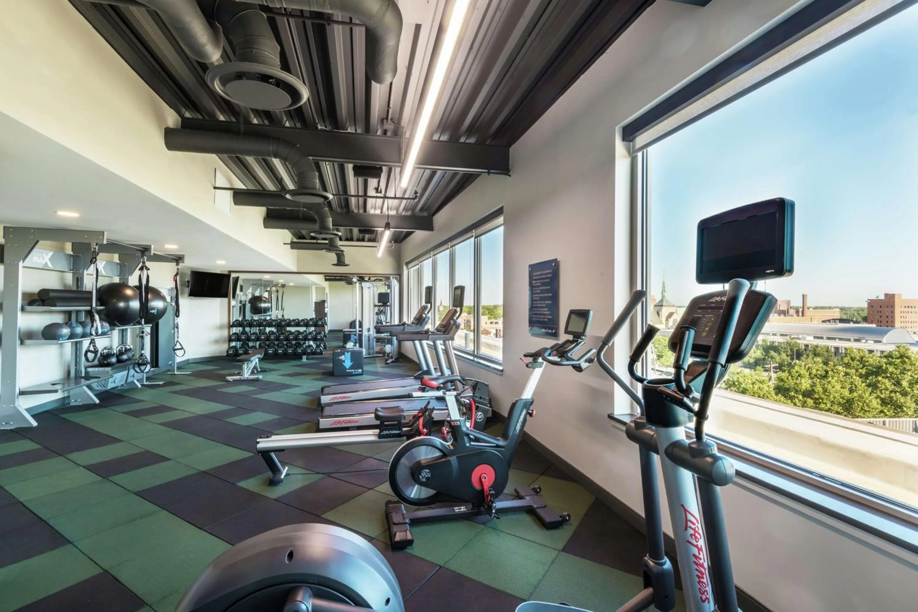 Fitness centre/facilities in Hampton Inn & Suites Fort Wayne Downtown