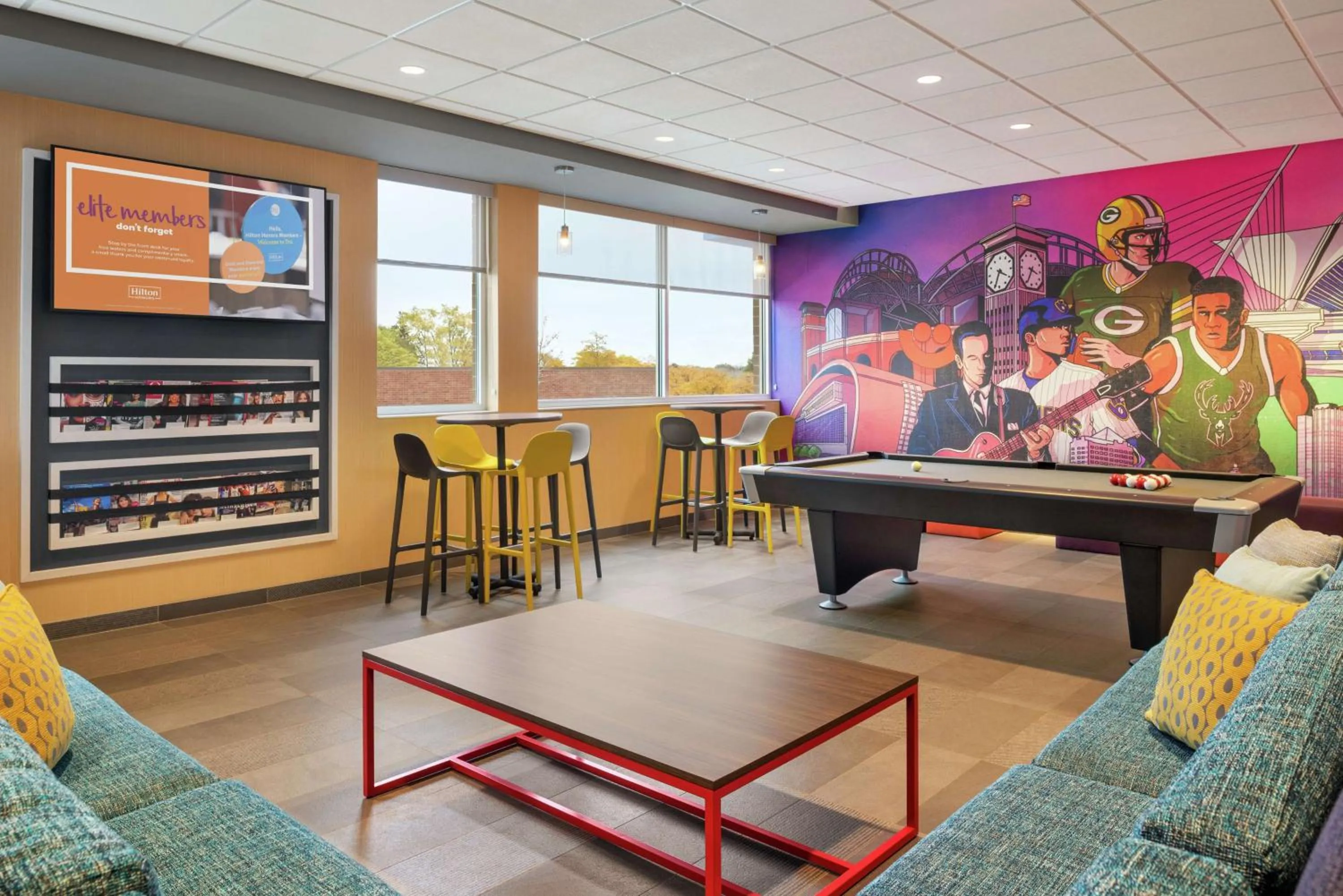 Lobby or reception in Tru By Hilton Milwaukee Brookfield