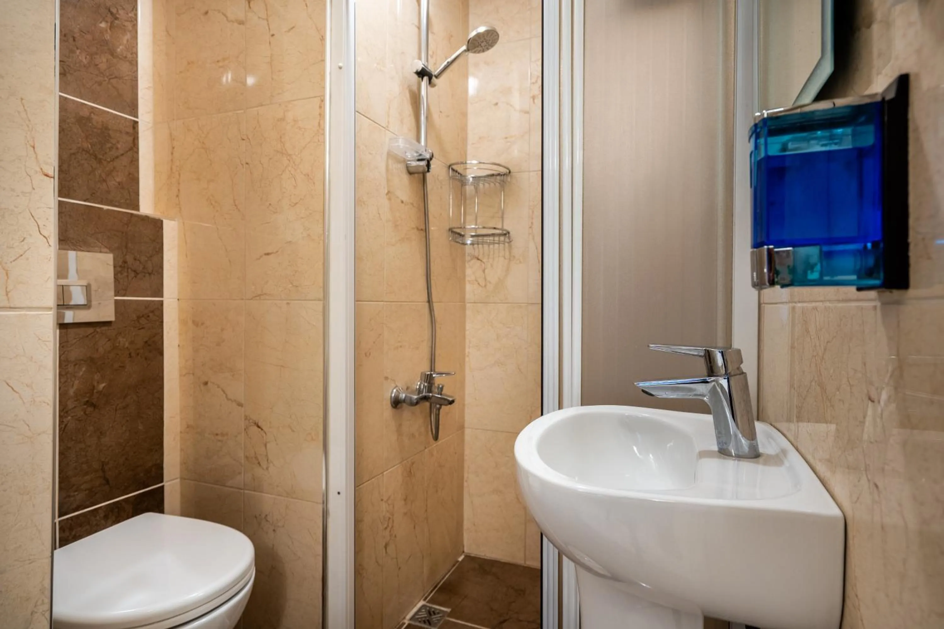 Bathroom in Cihangir Palace Hotel