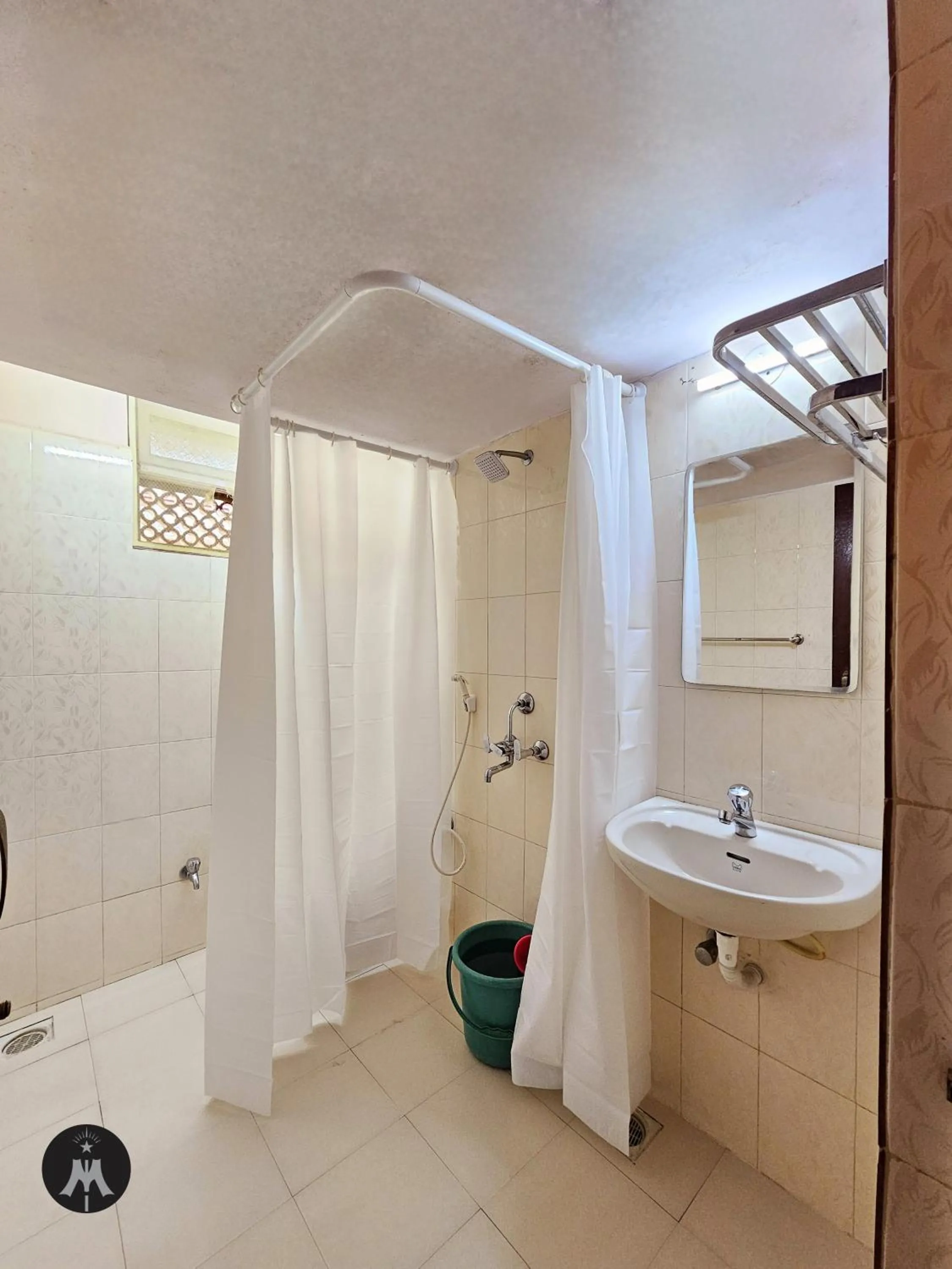 Shower in Bijou Guest House