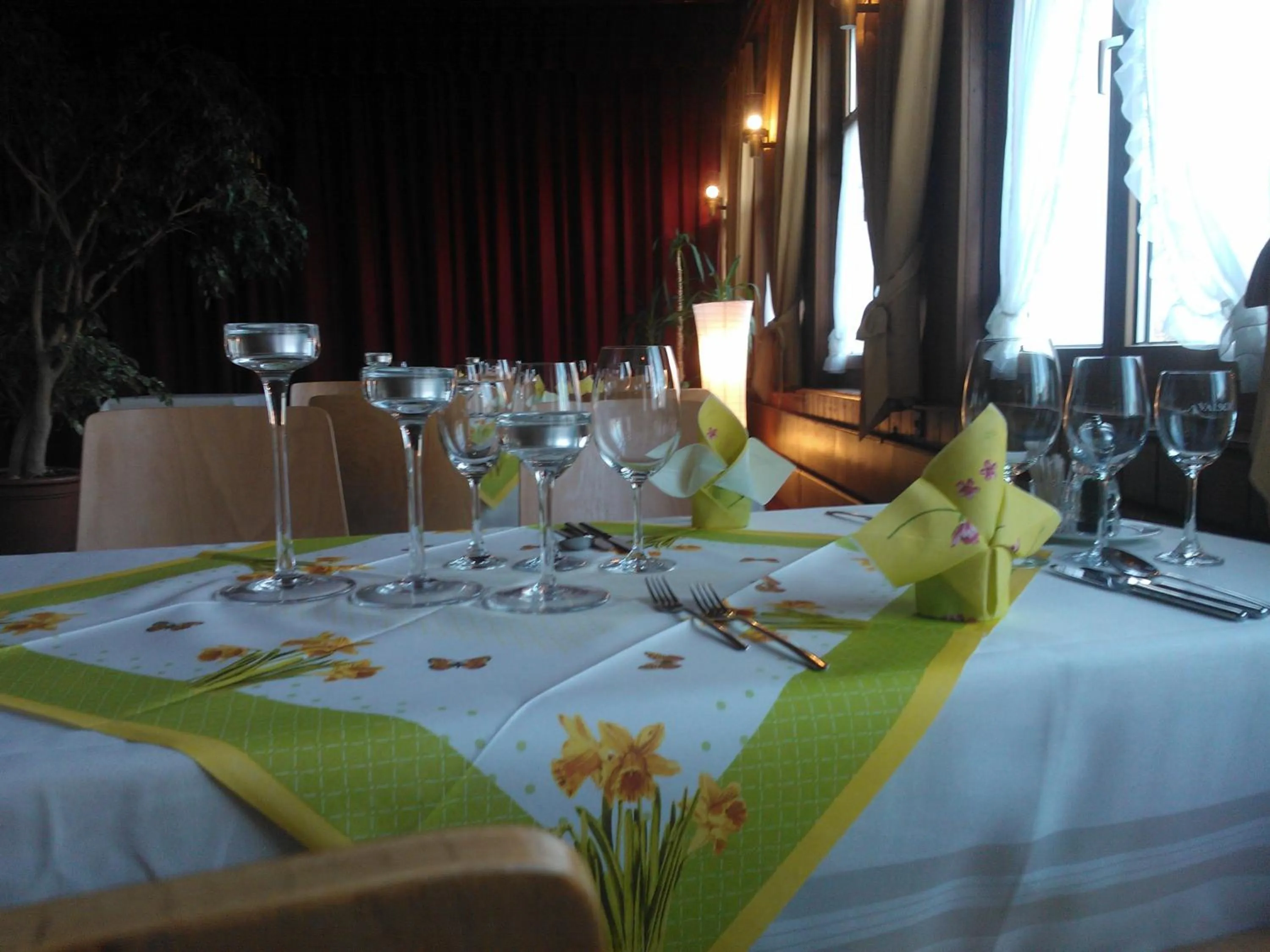 Restaurant/Places to Eat in Hotel Restaurant Sternen