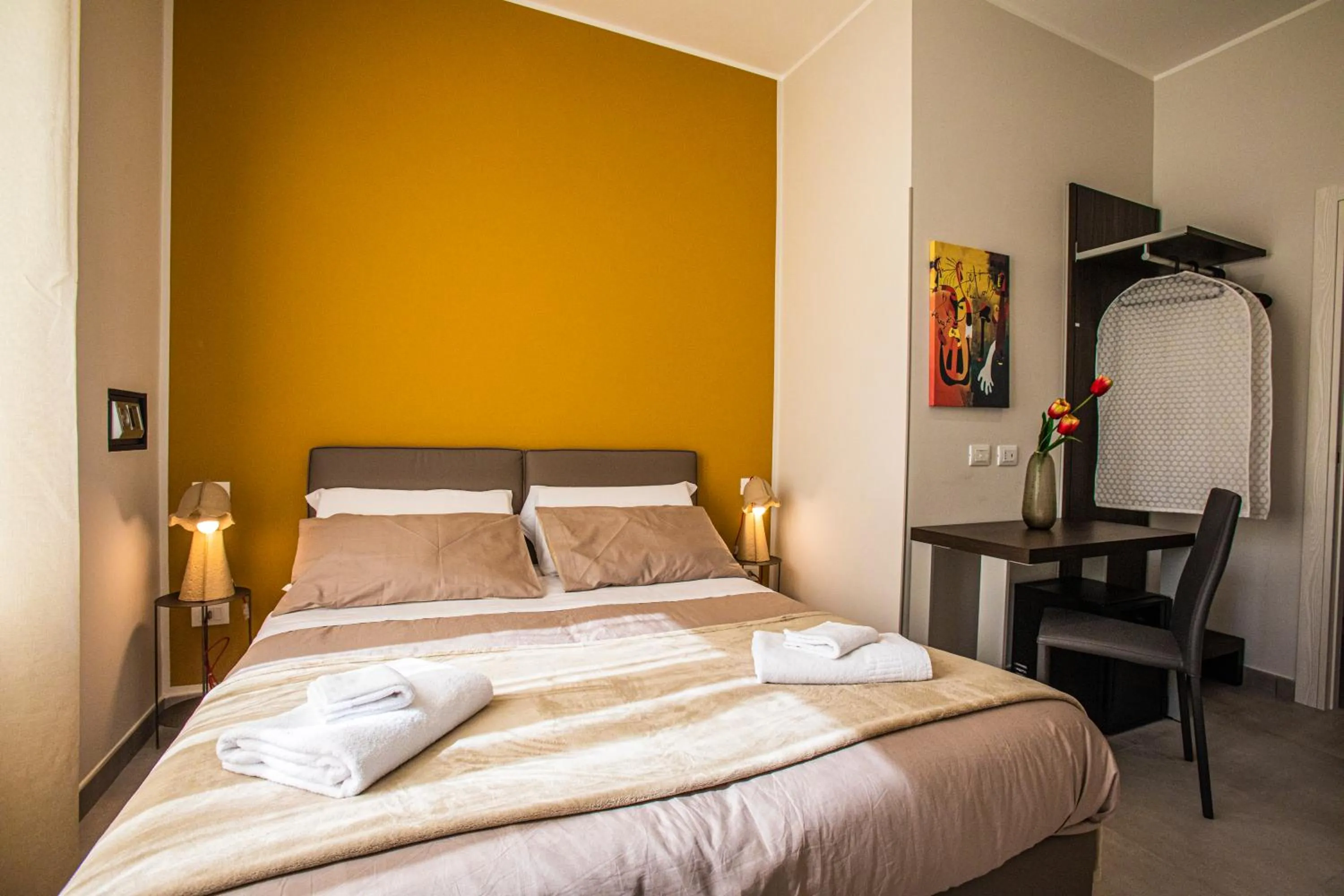 Bed in Garibaldi 136