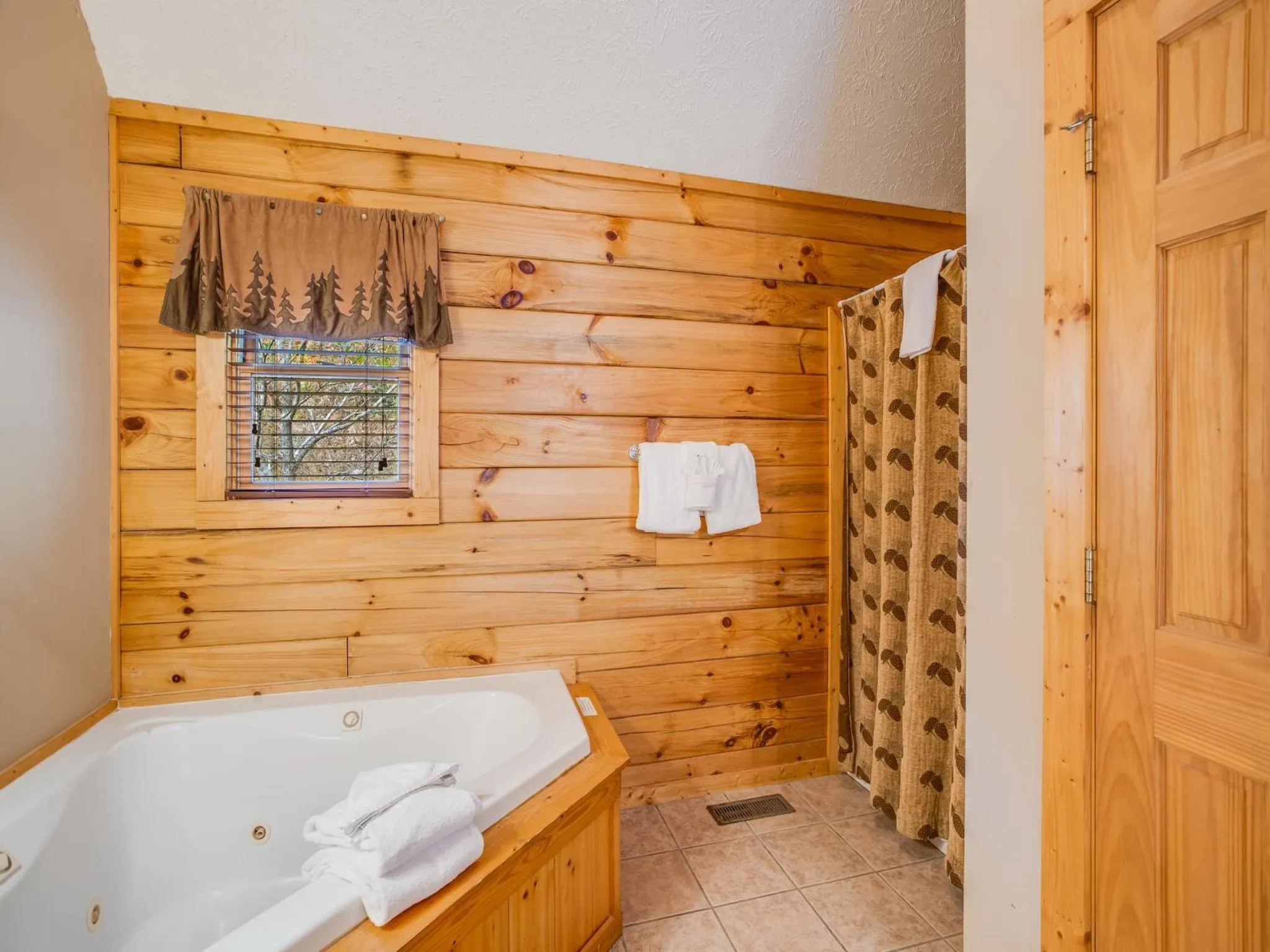 Property building in Saddle Ridge