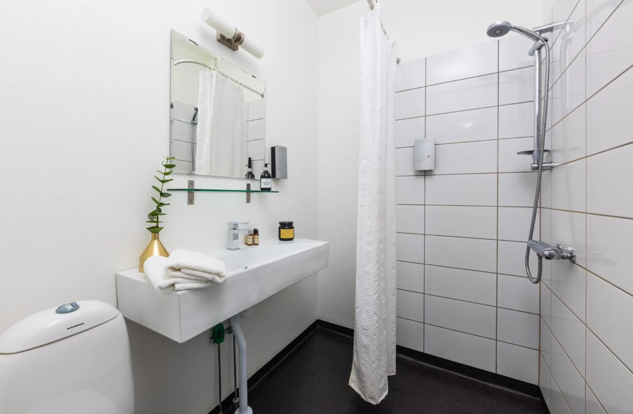 Shower in Stora Hotellet Markaryd