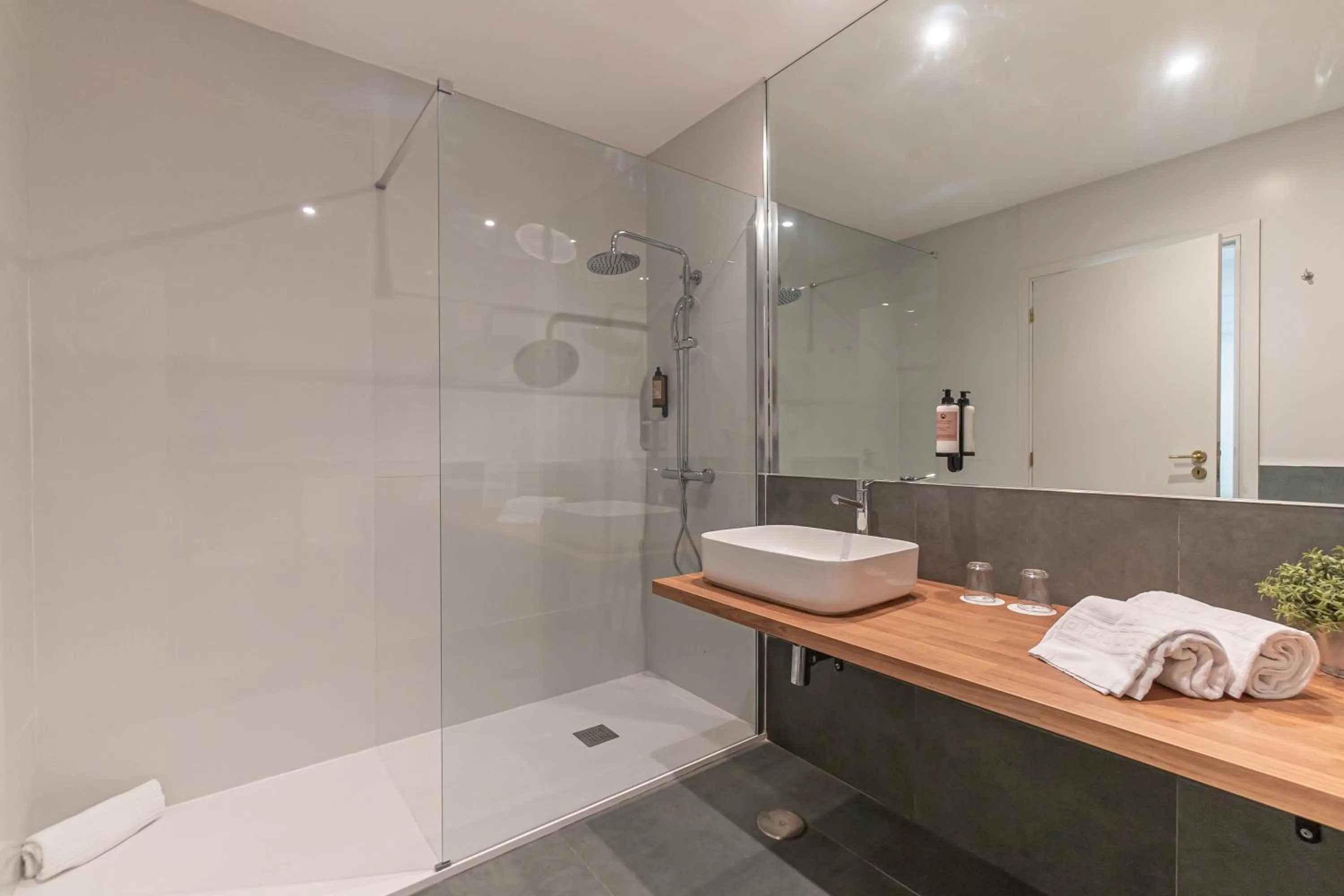 Shower in Águas do Gerês - Hotel, Termas & Spa