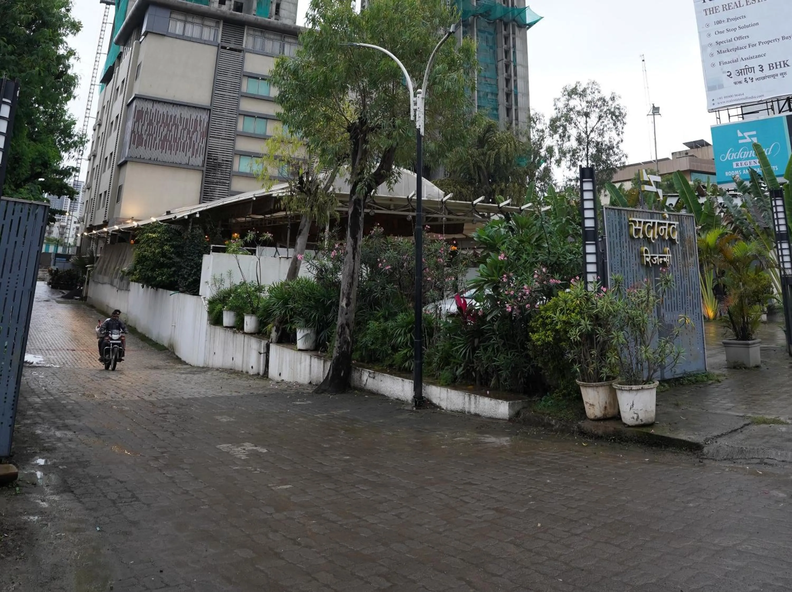 Property building in Hotel Sadanand Regency - Newly Renovated