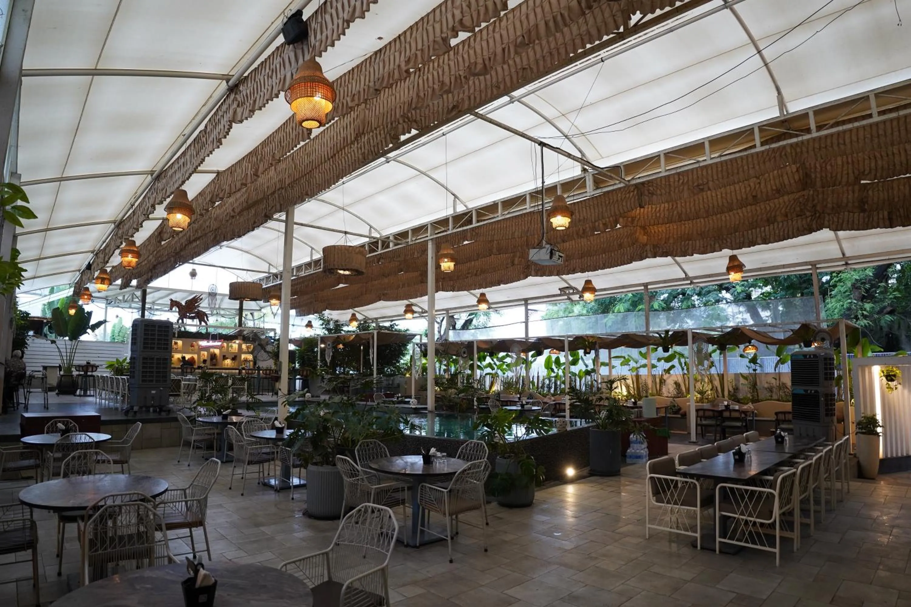 Restaurant/places to eat in Hotel Sadanand Regency - Newly Renovated