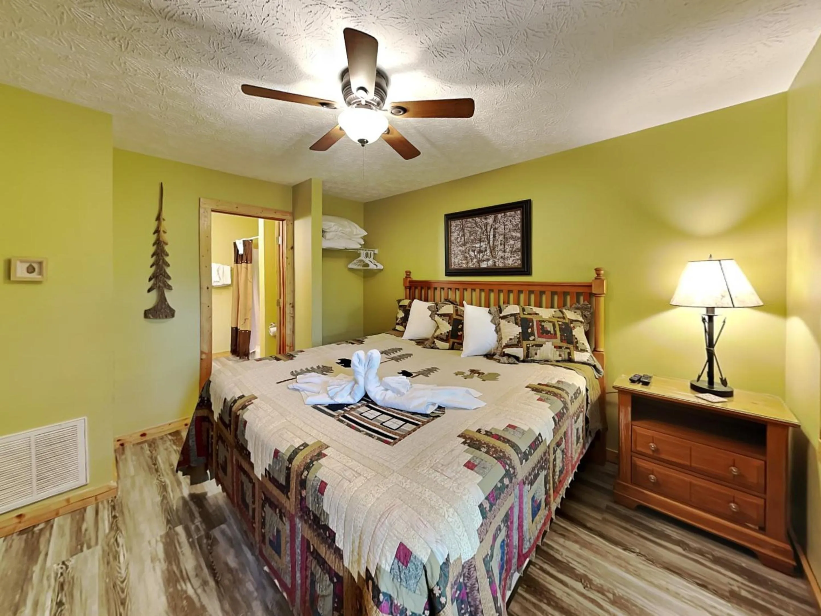 Bed in Highpoint Escape