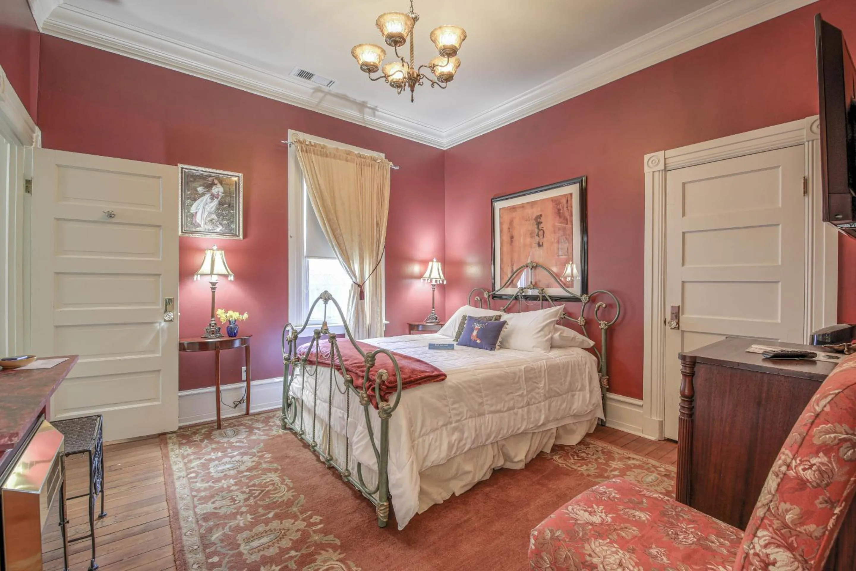 Bedroom, Bed in Abbey House Inn