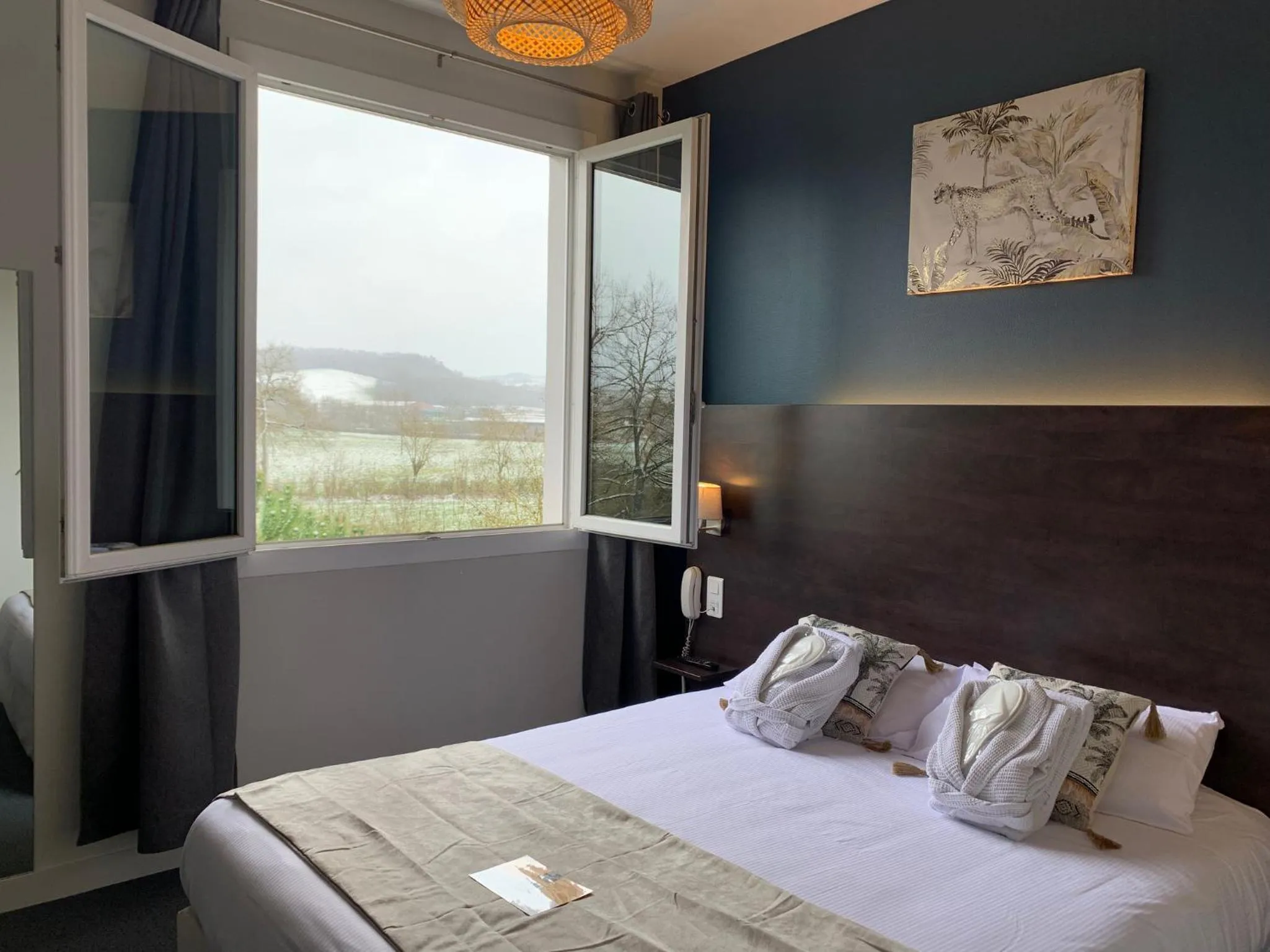 Bedroom, Bed in Logis hôtel Aux Berges de l'Aveyron