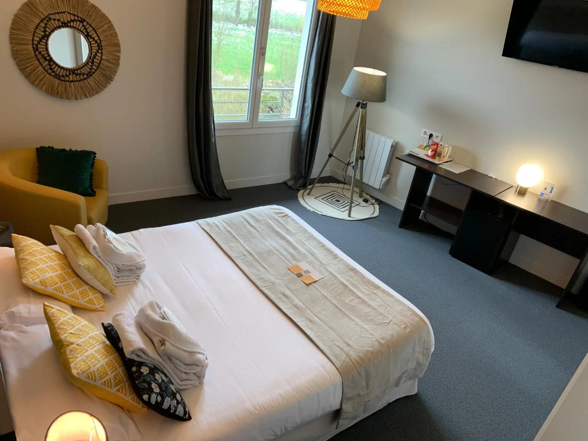 Bedroom, Bed in Logis hôtel Aux Berges de l'Aveyron