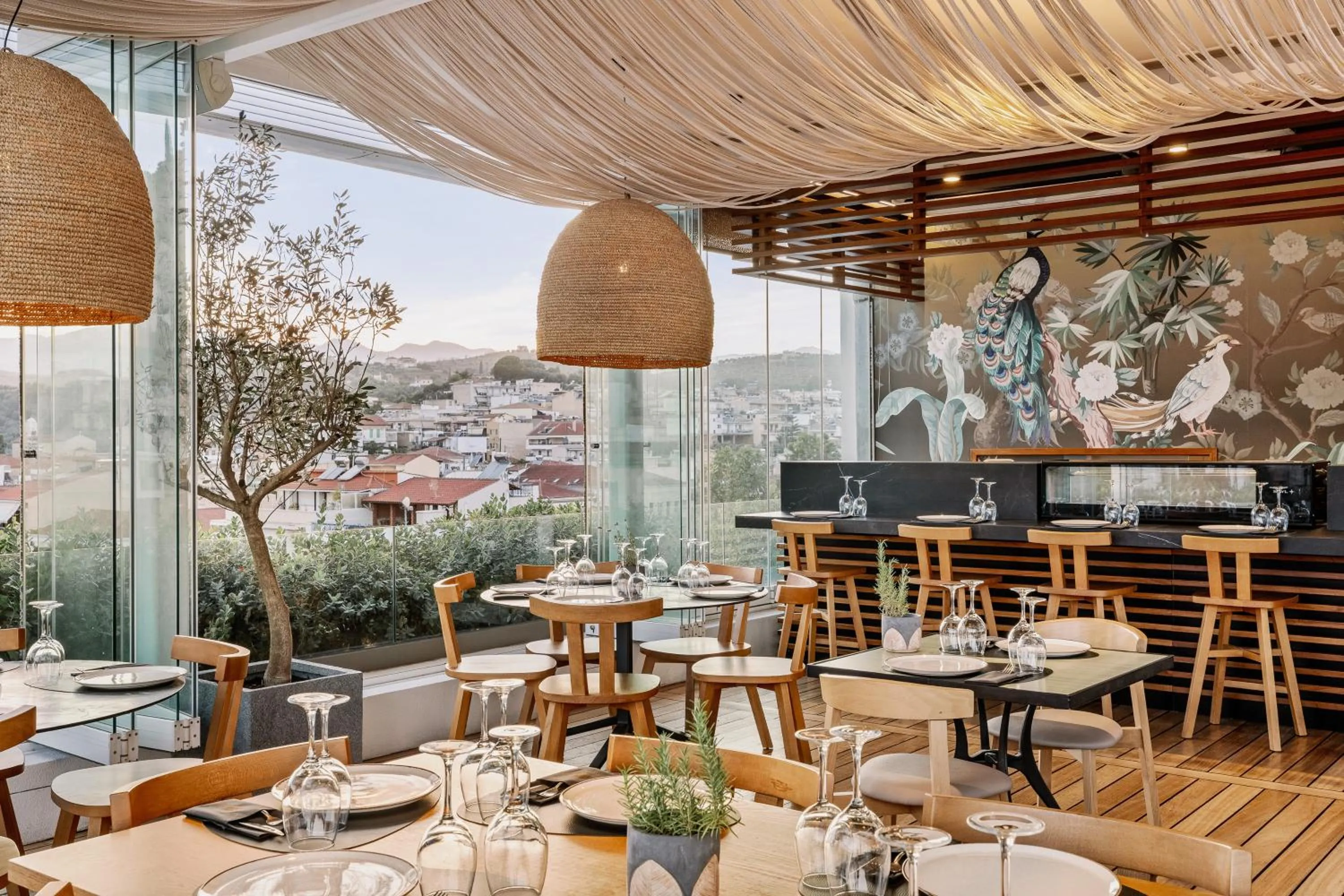 Restaurant/places to eat in LAS HOTEL & SPA