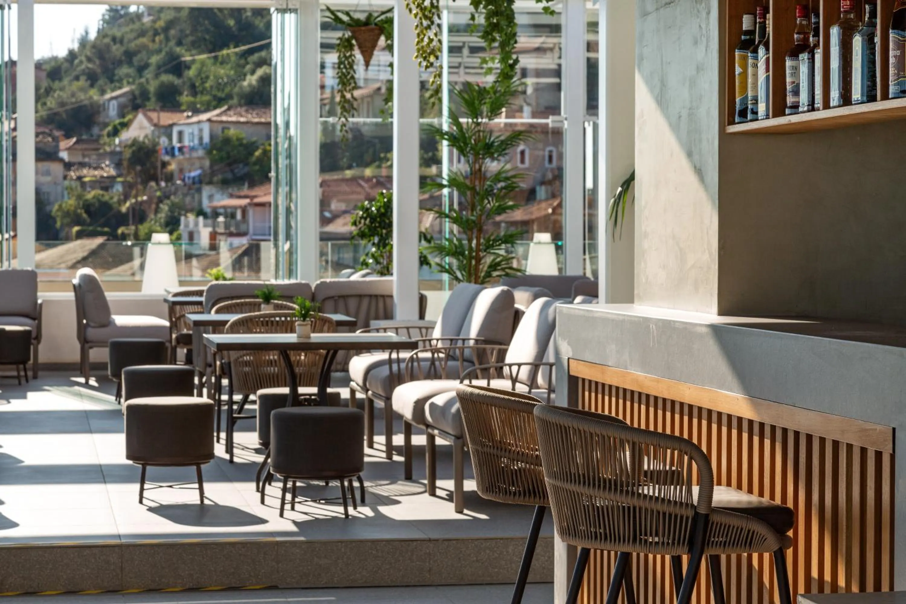 Restaurant/places to eat in LAS HOTEL & SPA