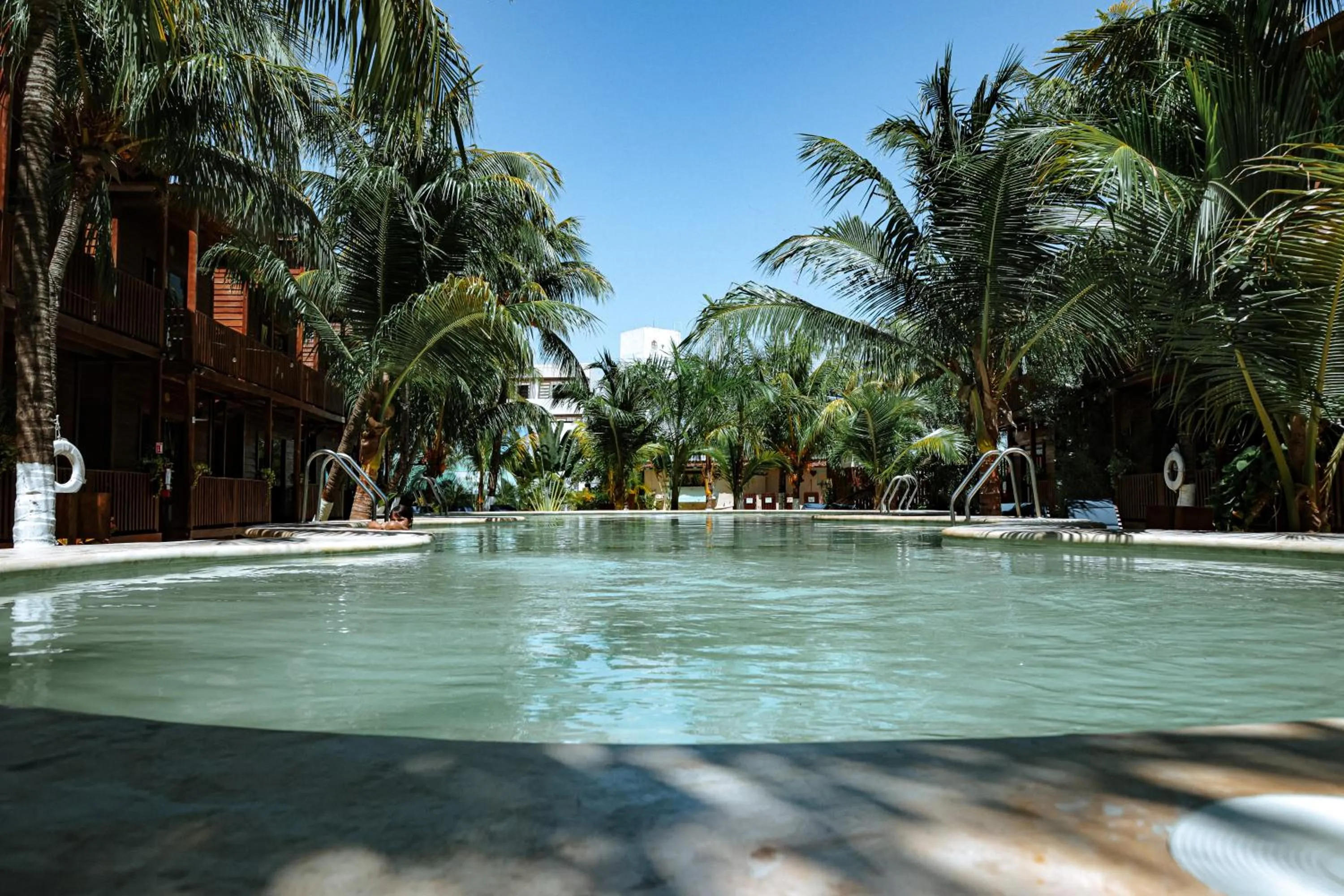 Swimming pool in Coconut by ÓOL Hotels