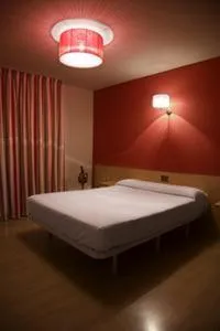 Photo of the whole room, Bed in Hotel Millan