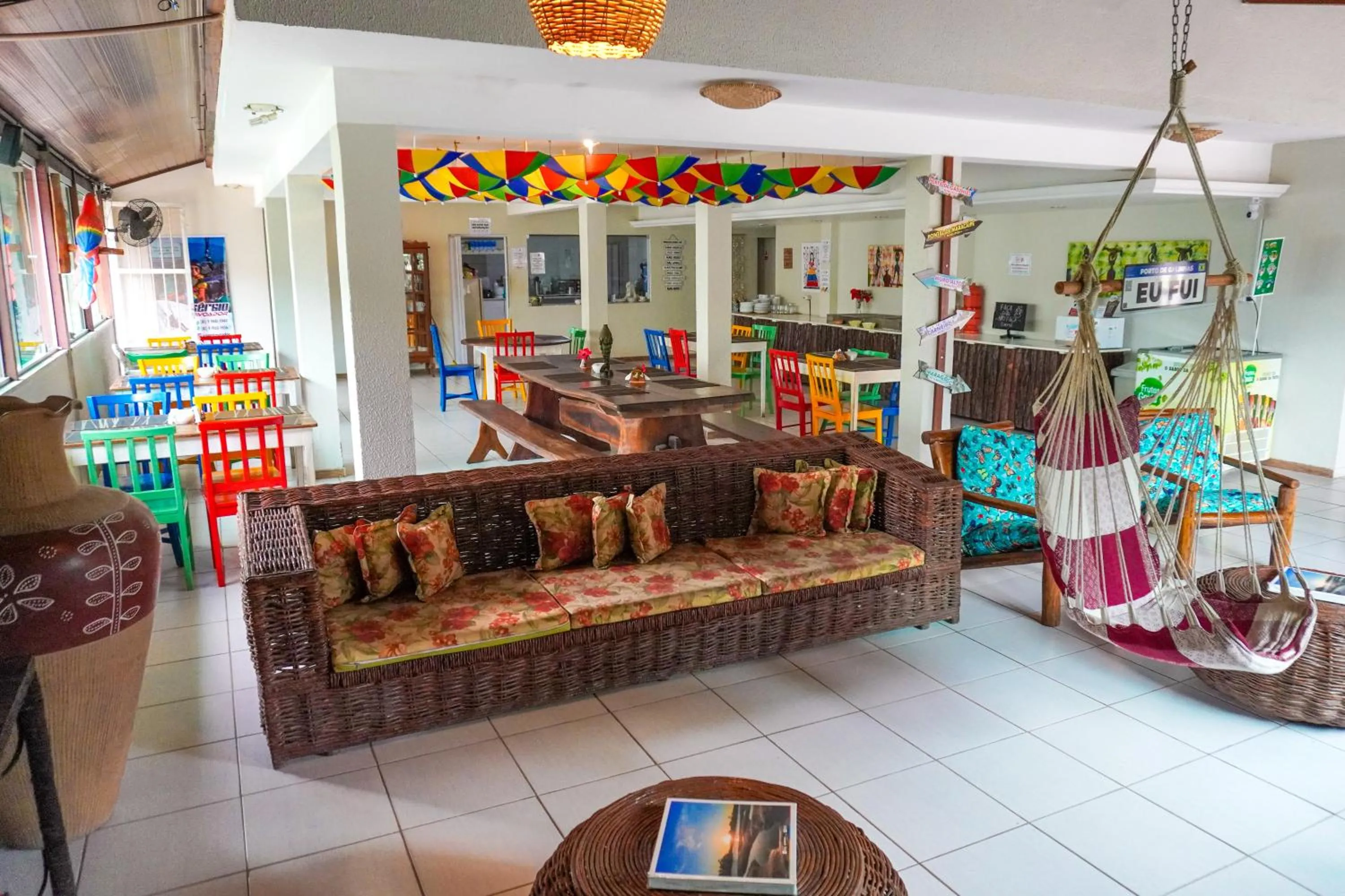 Restaurant/places to eat in Pousada Flor de Maraca