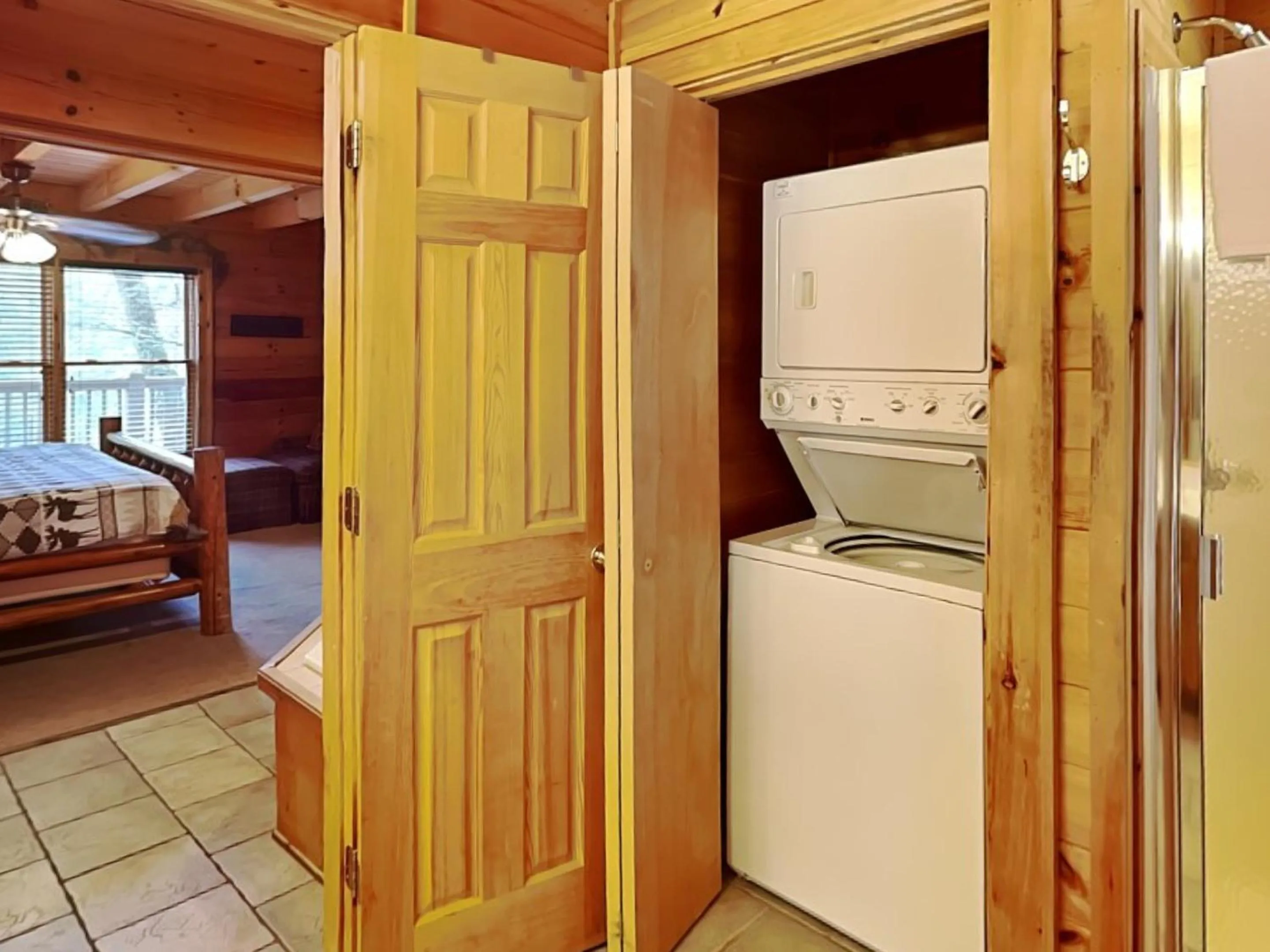 Bed in Gentle Bens Den