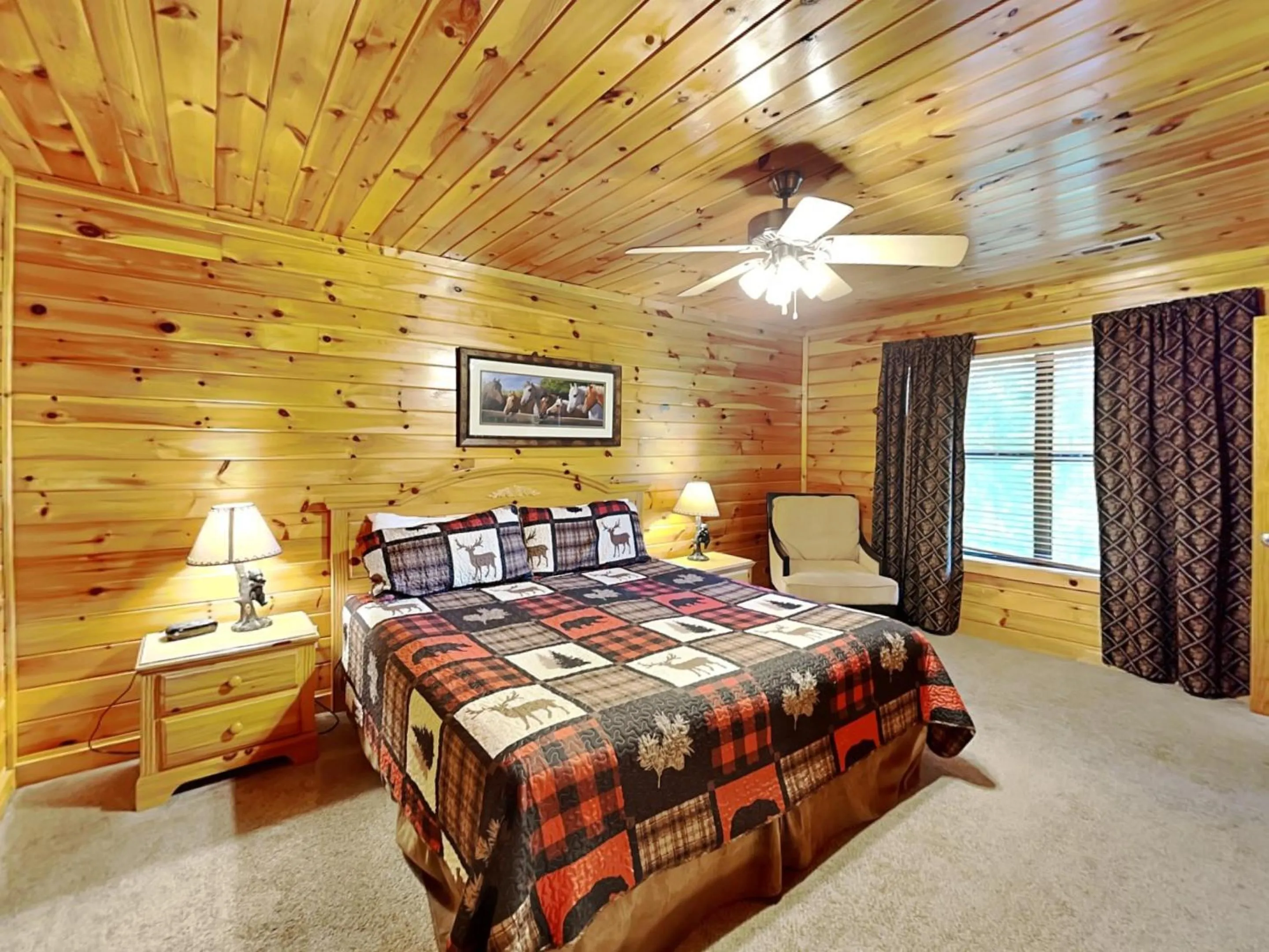 Bed in Apple Bear Lodge