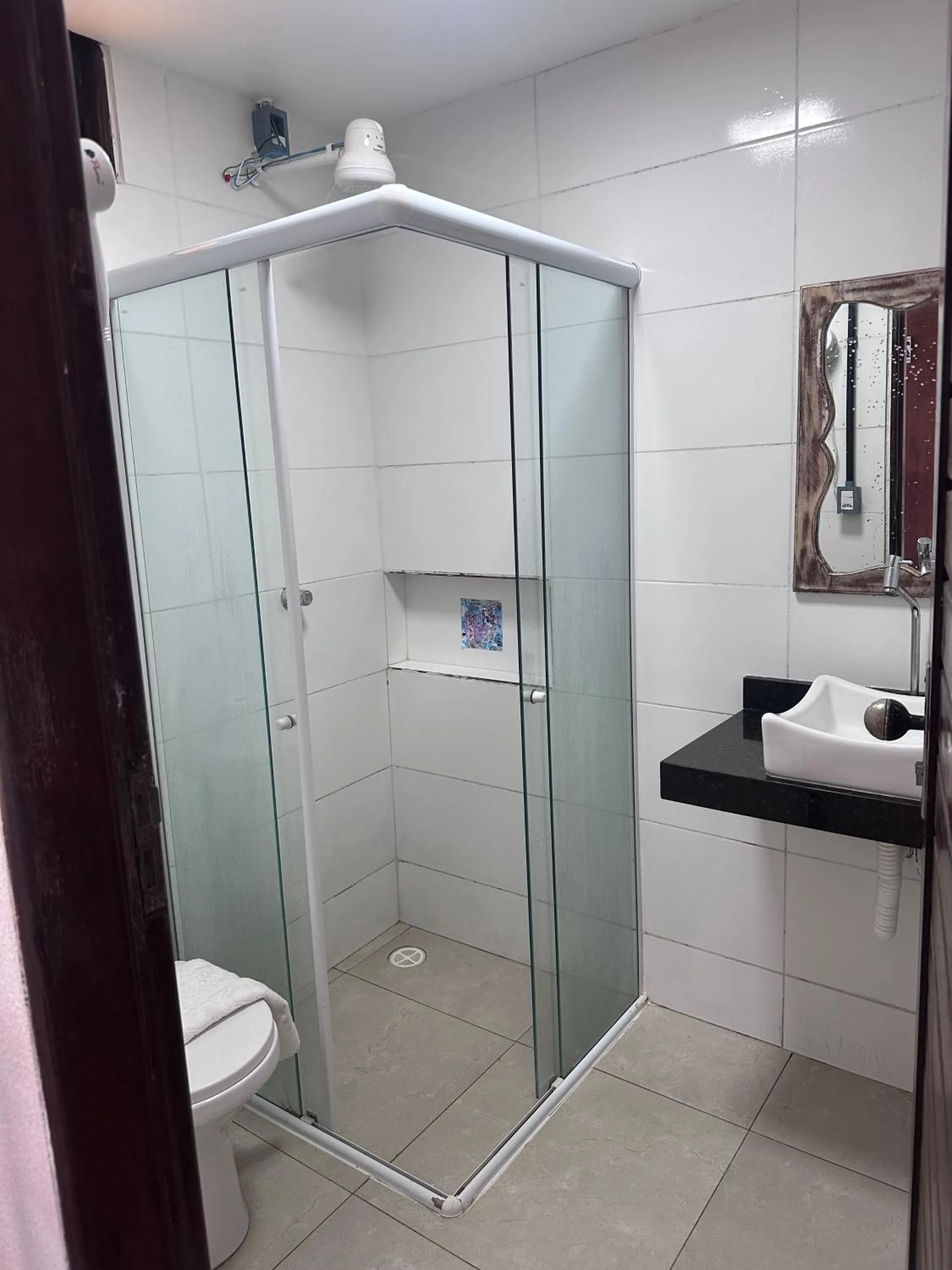 Shower in Pousada Brisa e Mar