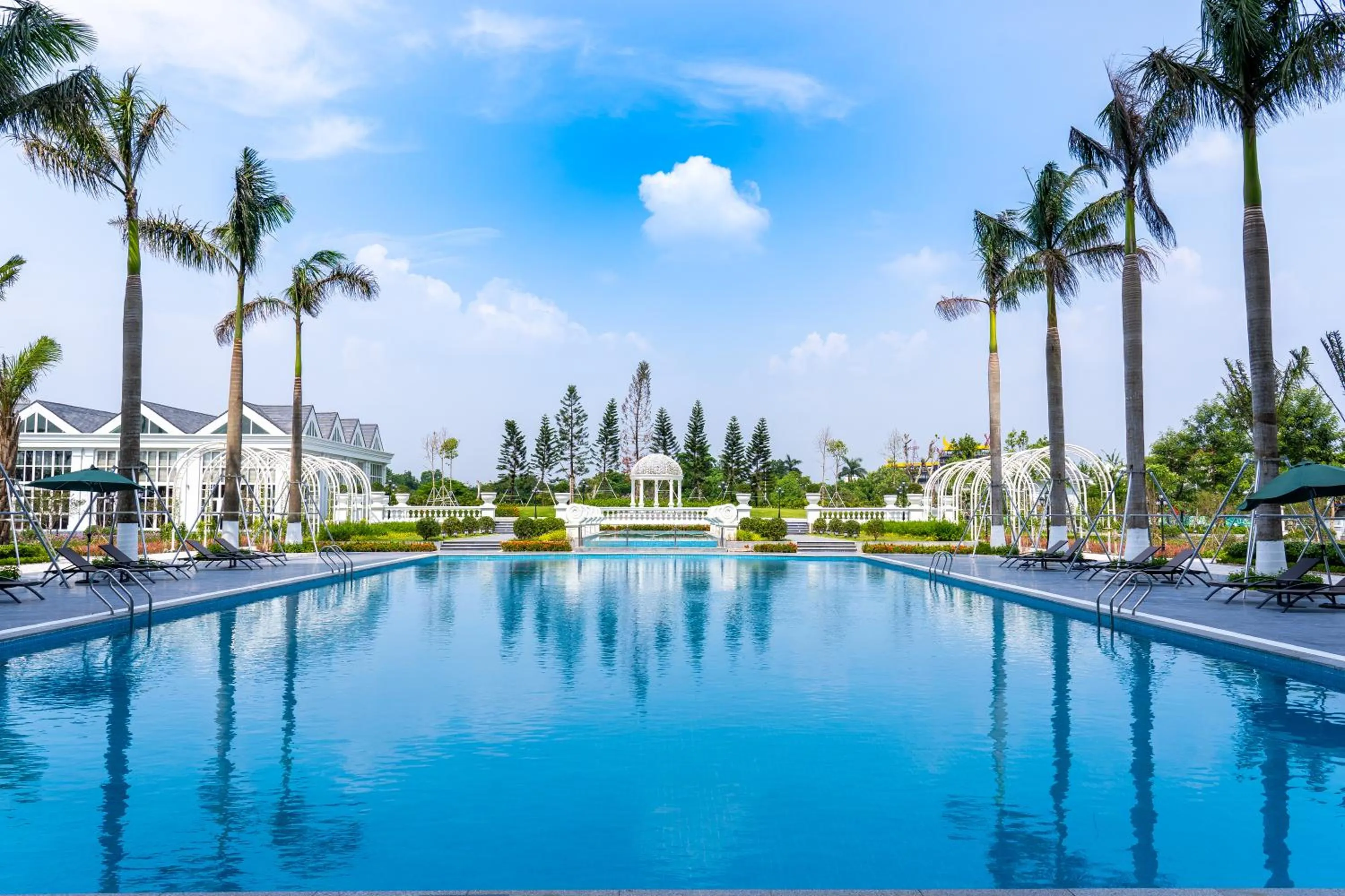 Swimming pool in Nam Cuong Nam Dinh Hotel