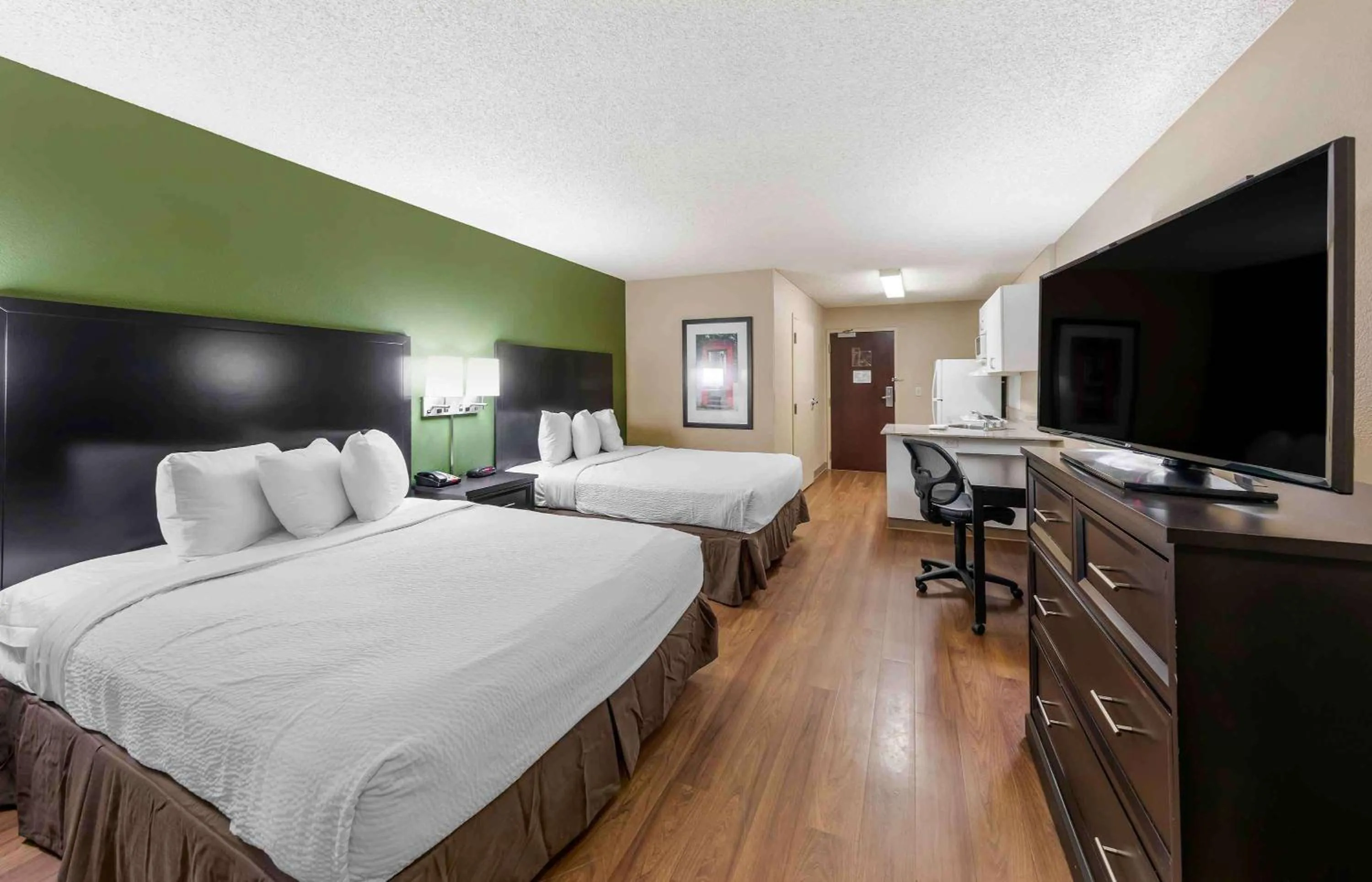 Bedroom in Extended Suites - Orange County - Anaheim Hills