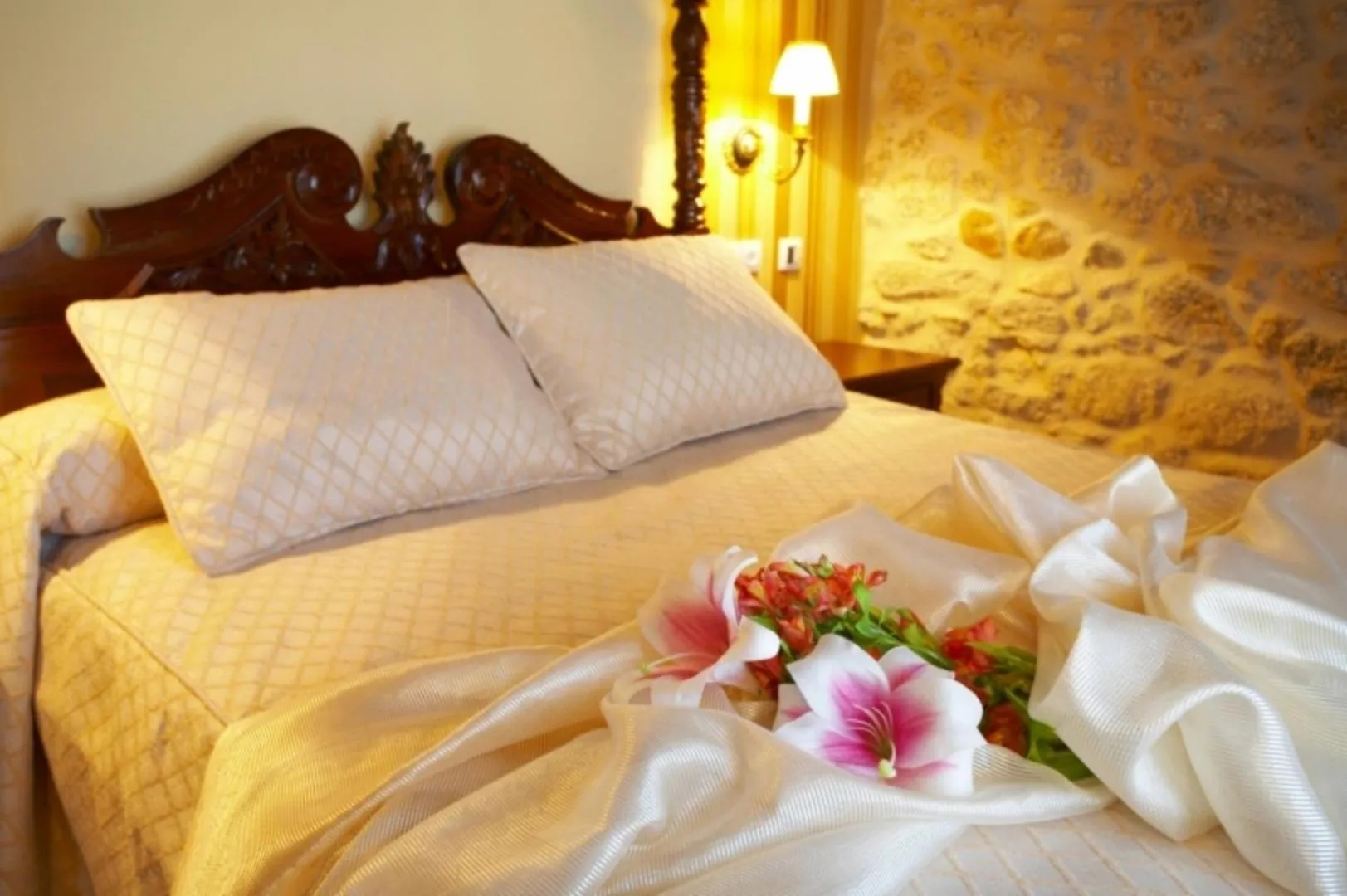 Bed in Hotel Vila do Val